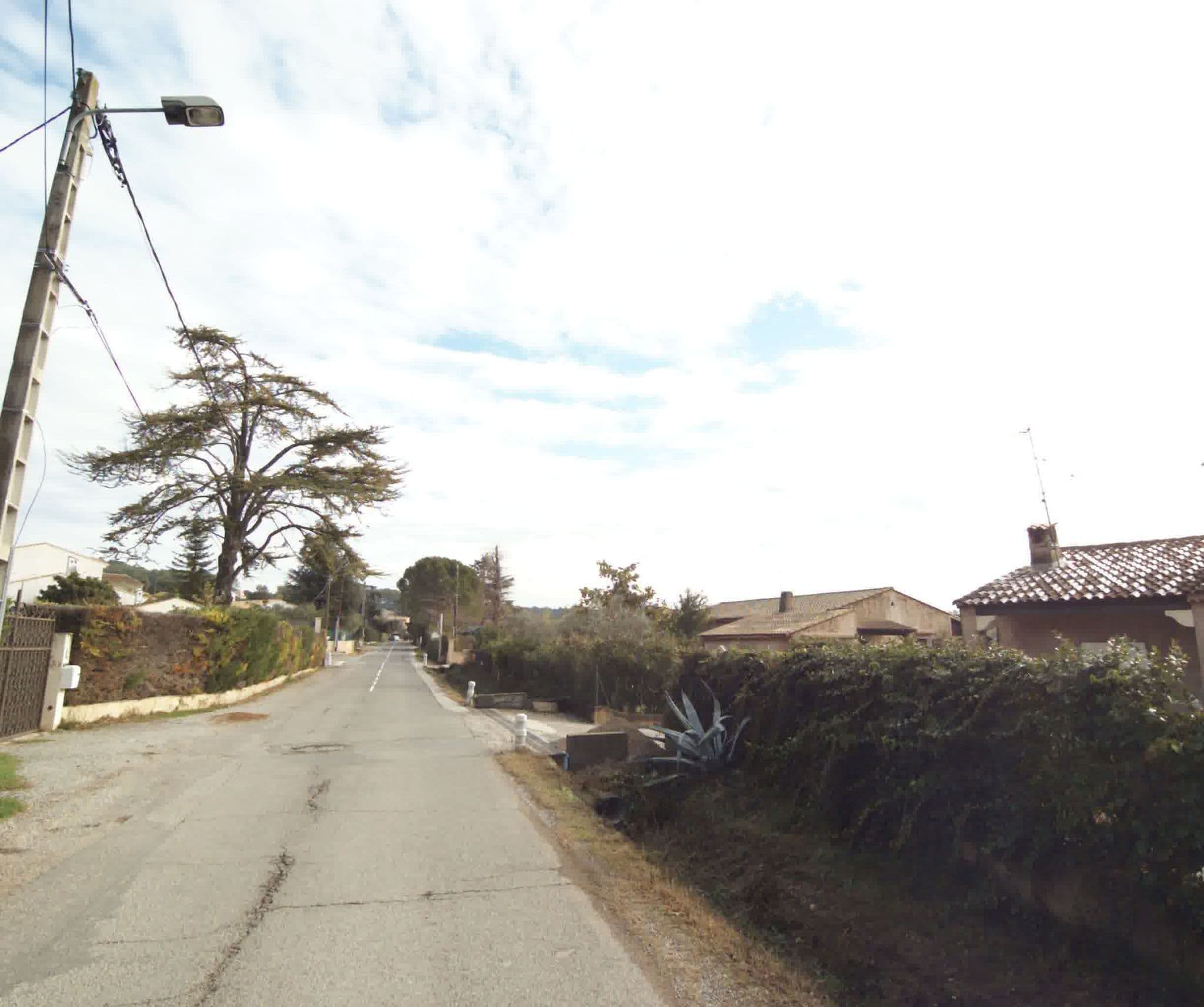 Street view near Domaine de Saint-Amour, Trans-en-Provence — © sogefi (CC BY-SA · Mapillary)