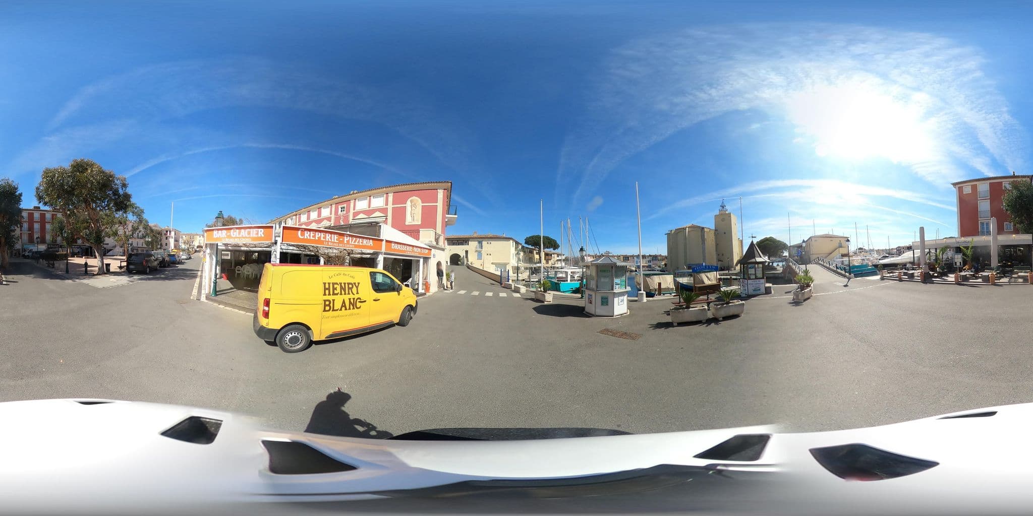 Street view near Villa de Port Grimaud, Cogolin — © sogefi (CC BY-SA · Mapillary)