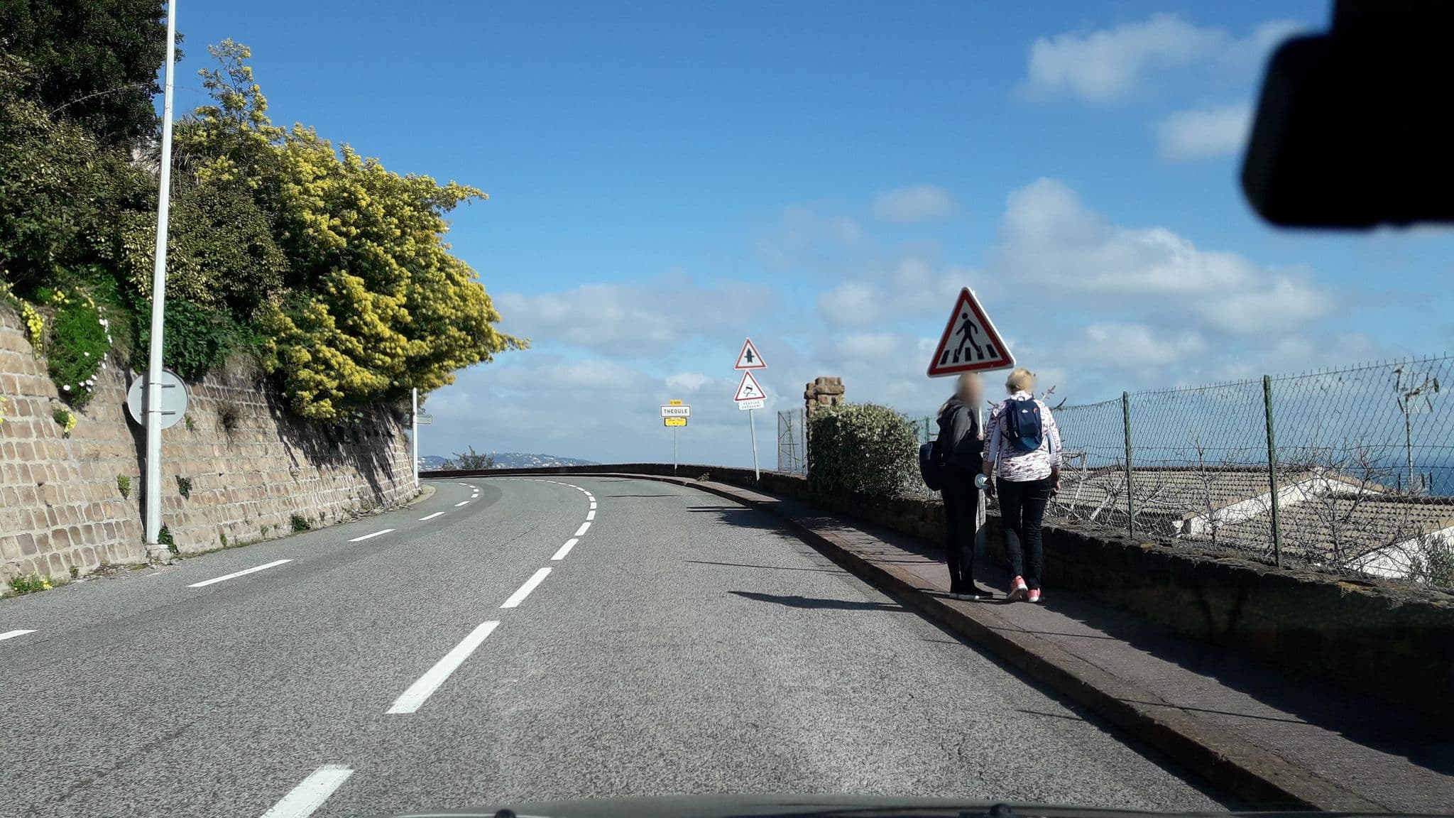 Street view near Association Villa Saint Camille, Théoule-sur-Mer — © eric_s (CC BY-SA · Mapillary)