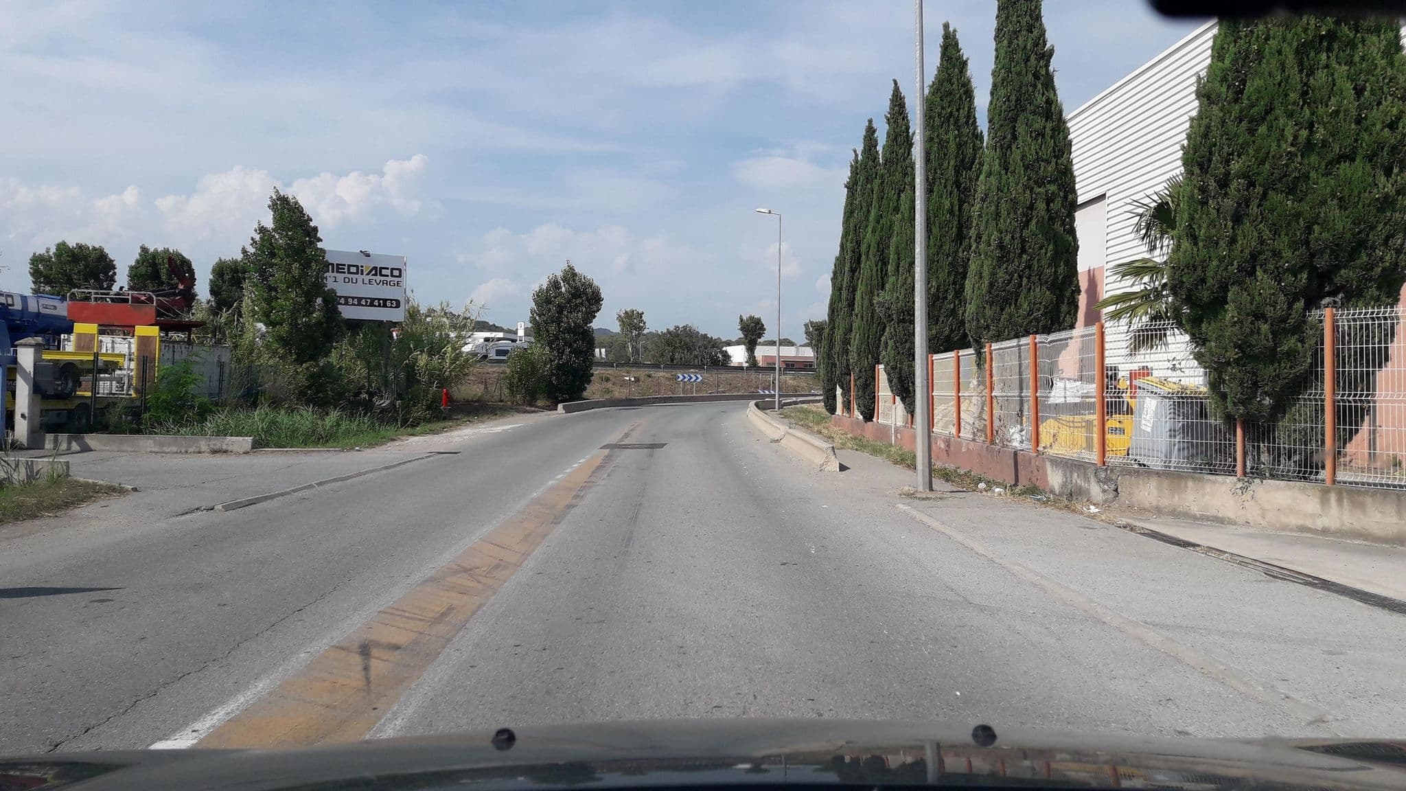 Street view near Etap Hôtel, Fréjus — © eric_s (CC BY-SA · Mapillary)