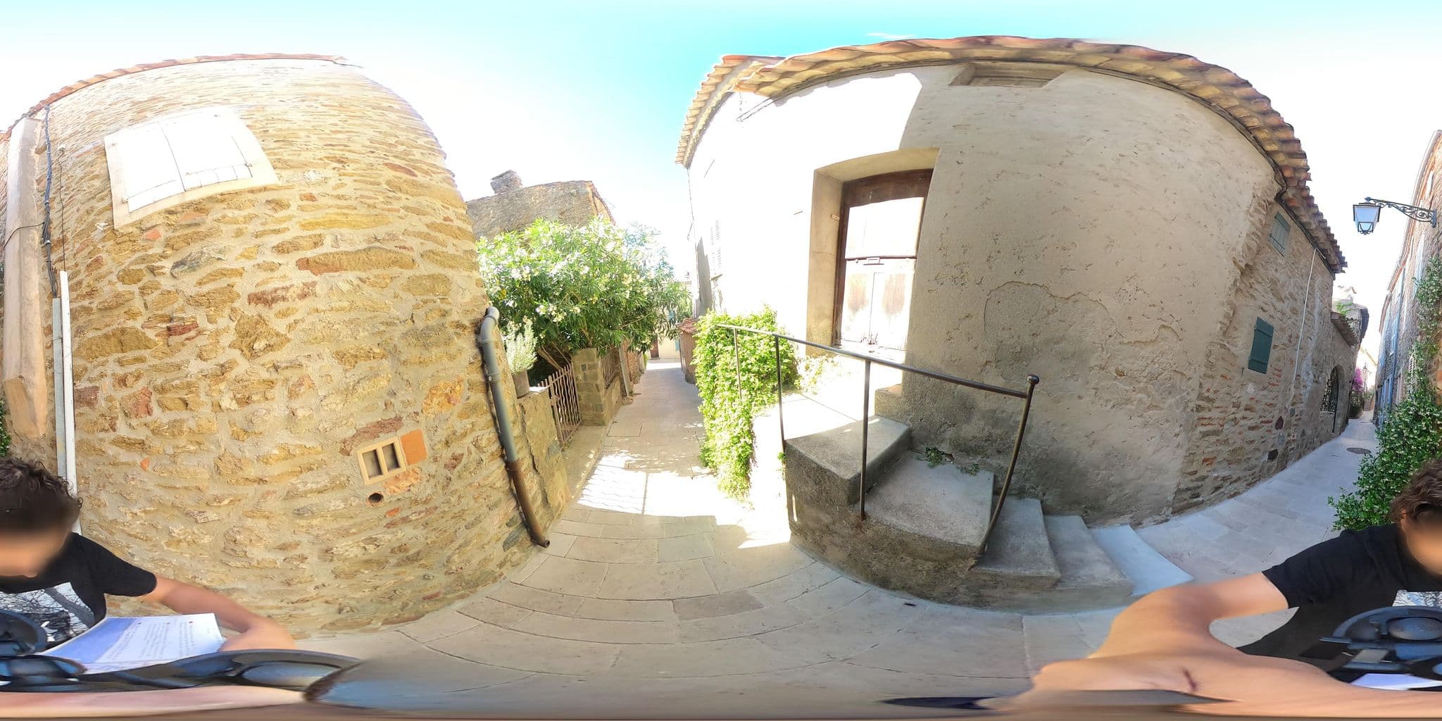 Street view near La Maison Péano, Gassin — © sogefi (CC BY-SA · Mapillary)