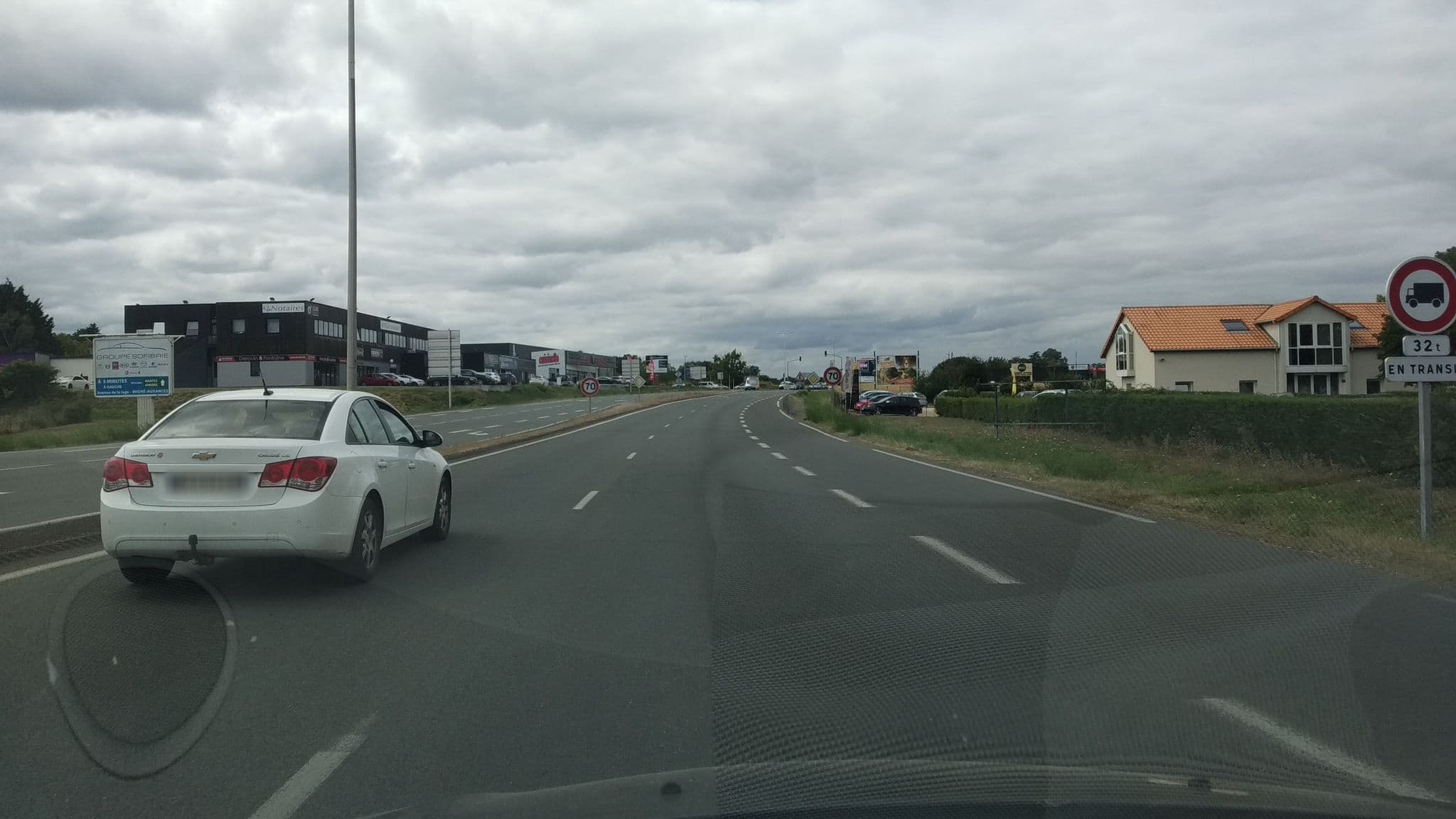 Street view near Kyriad, Biard — © jaclavi (CC BY-SA · Mapillary)