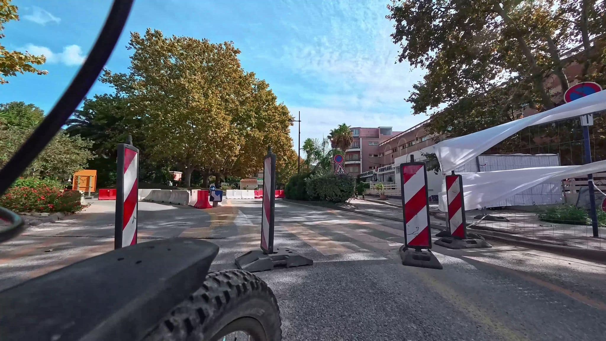 Street view near Villa Mauresque, Le Lavandou — © voyage-hors-saison (CC BY-SA · Mapillary)
