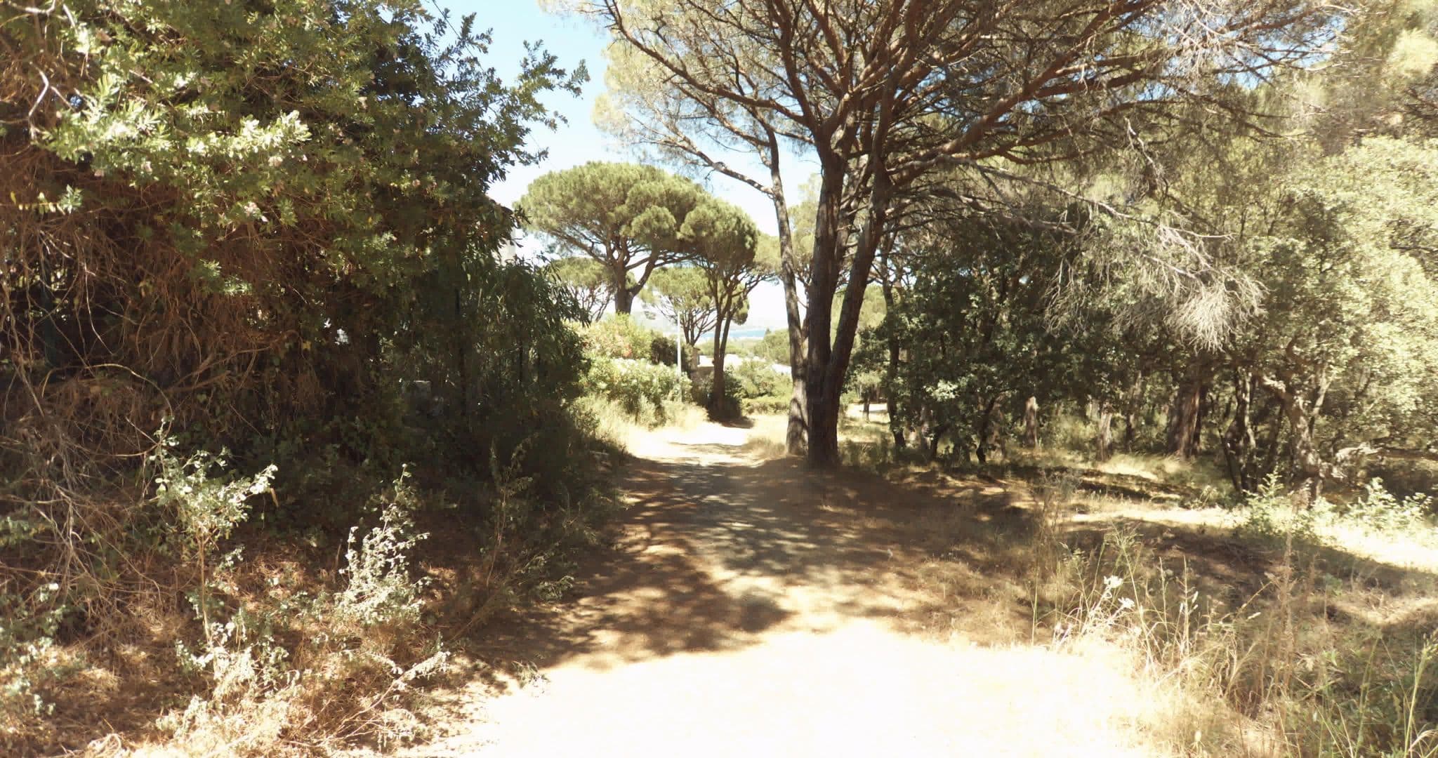 Street view near Ferienhaus Cogolin mit Wintergarten-Terrasse, Cogolin — © sogefi (CC BY-SA · Mapillary)