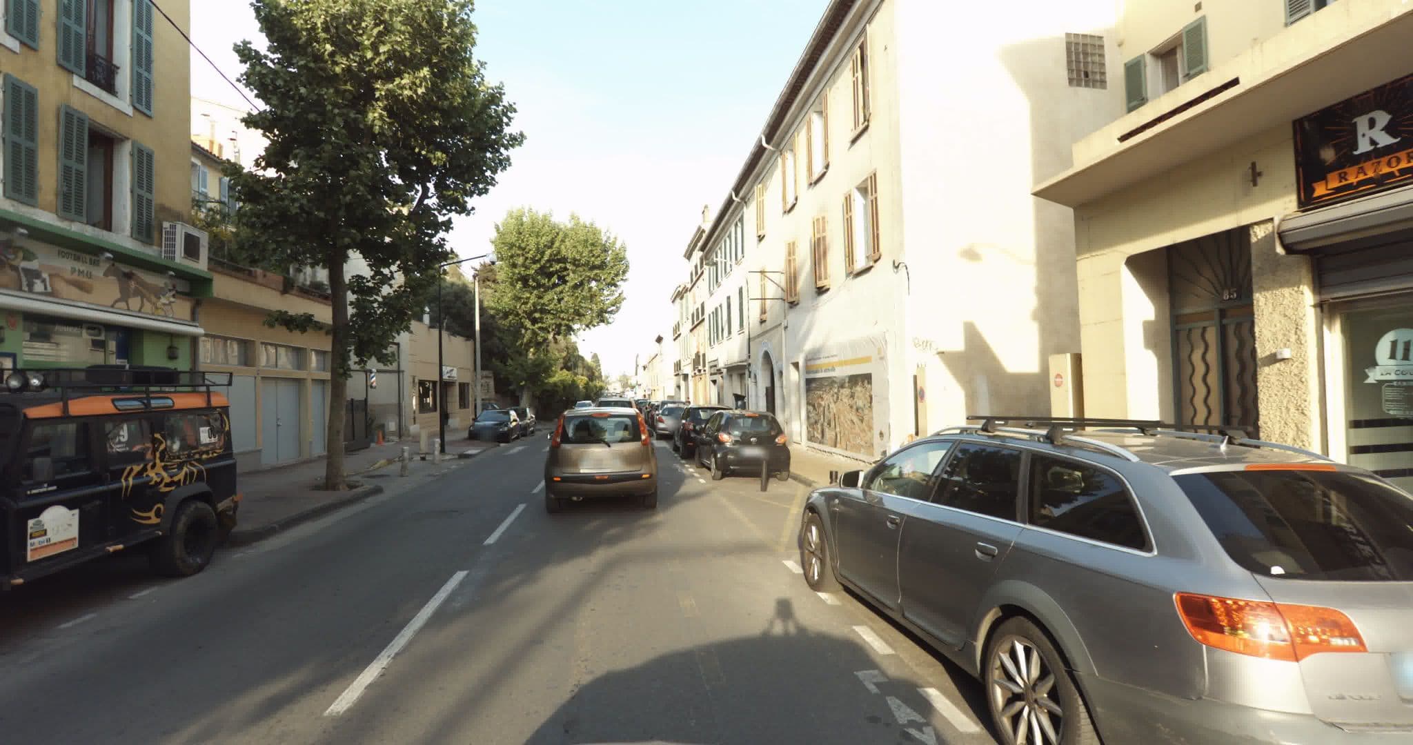 Street view near T2 Hyper centre clim, Hyères — © sogefi (CC BY-SA · Mapillary)