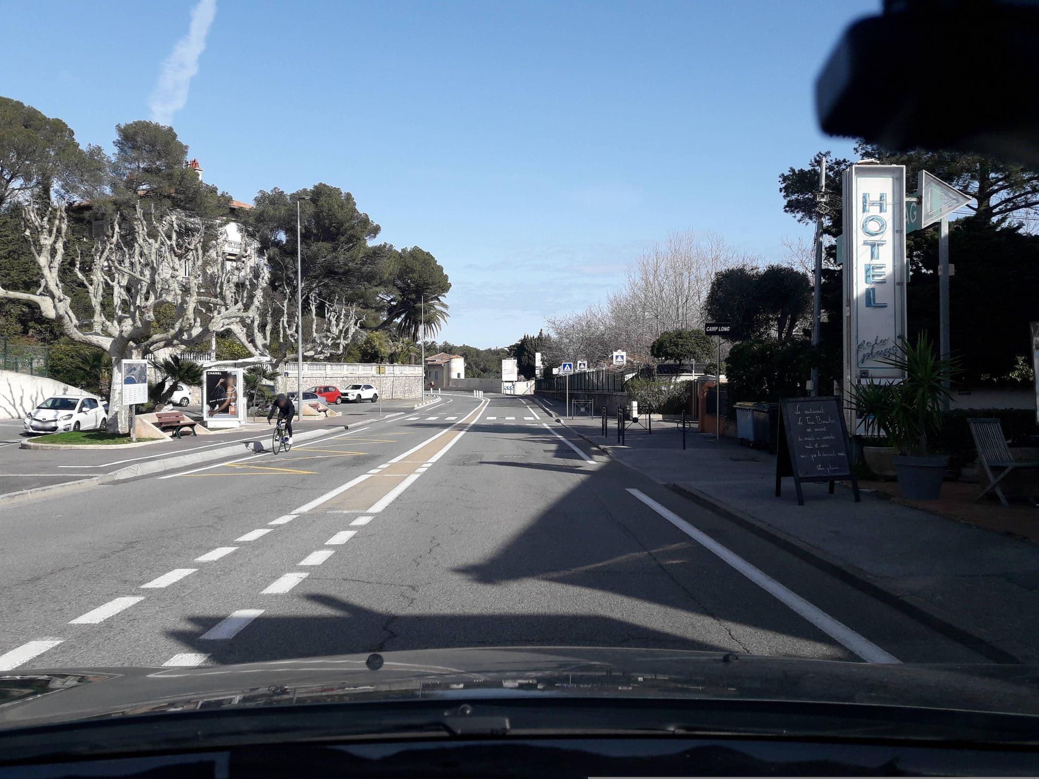 Street view near Hôtel de la Plage, Saint-Raphaël — © eric_s (CC BY-SA · Mapillary)