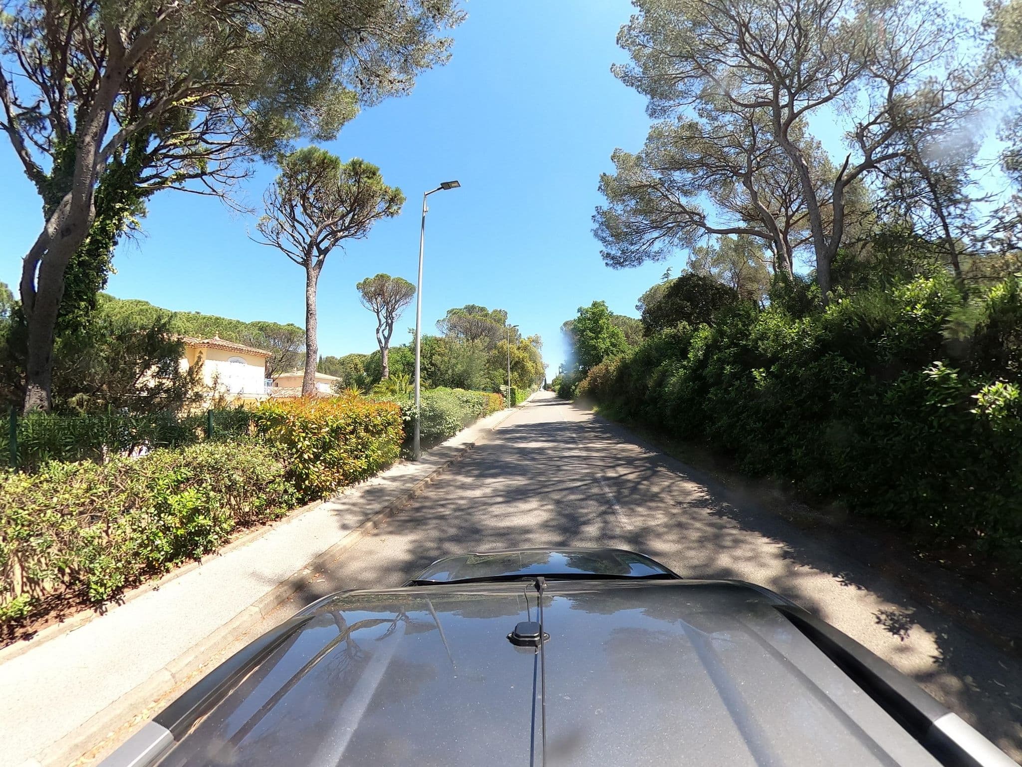 Street view near Villa Valescure, Saint-Raphaël — © eric_s (CC BY-SA · Mapillary)