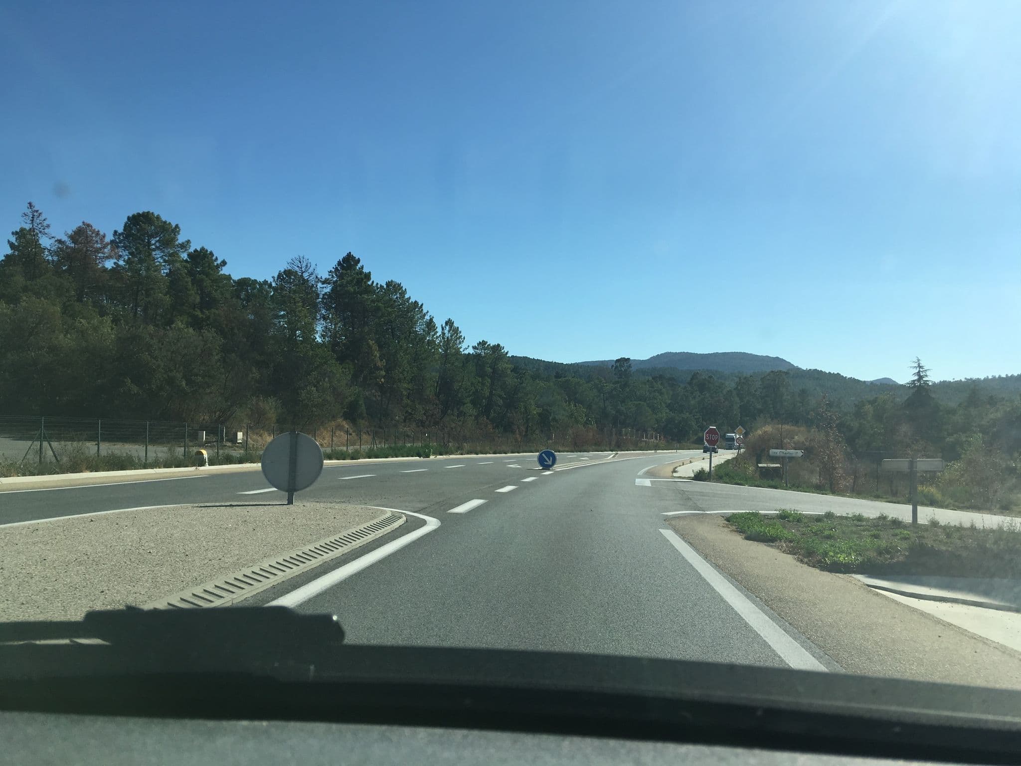 Street view near Hotel Le Couloubrier, Le Muy — © phjarry (CC BY-SA · Mapillary)
