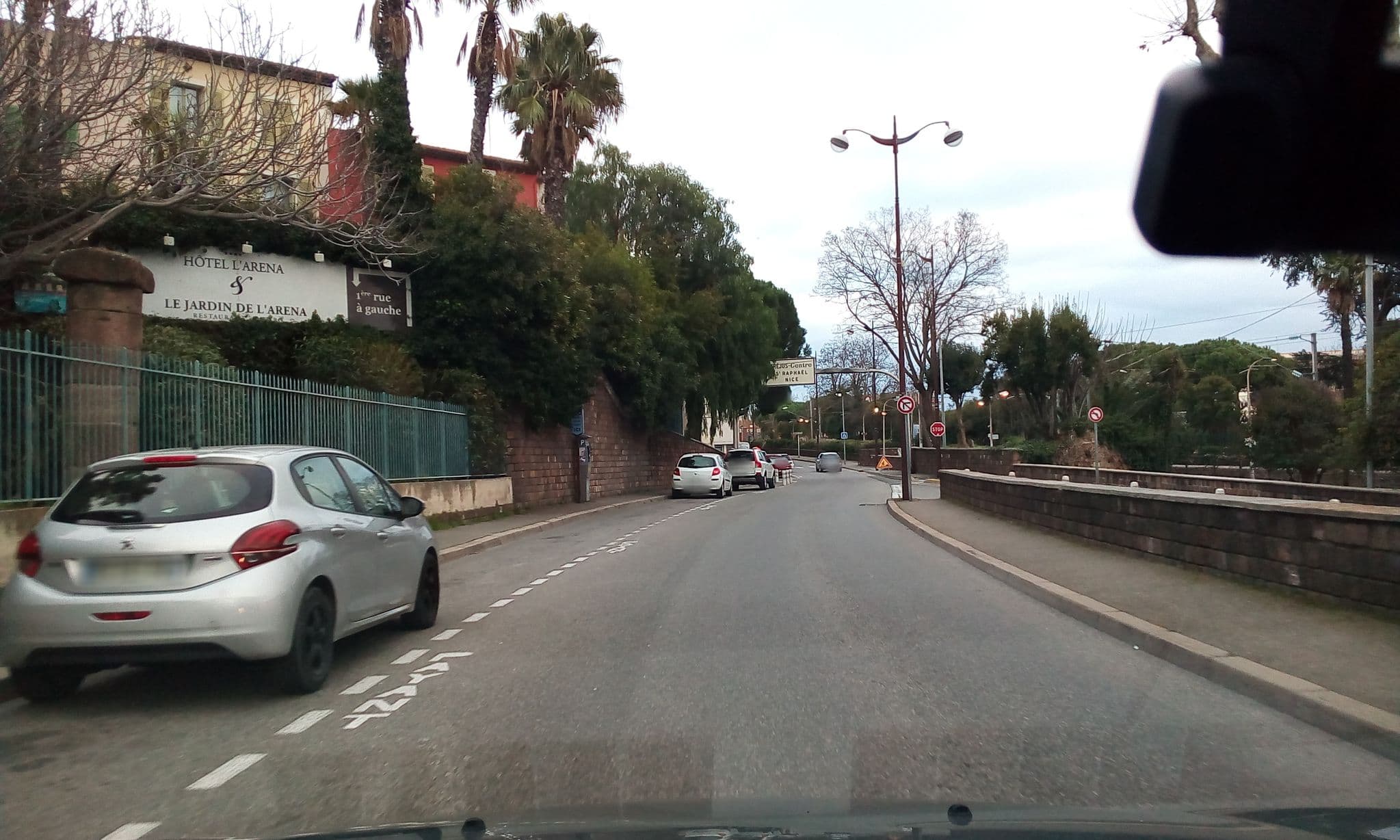 Street view near L'Arena, Fréjus — © eric_s (CC BY-SA · Mapillary)