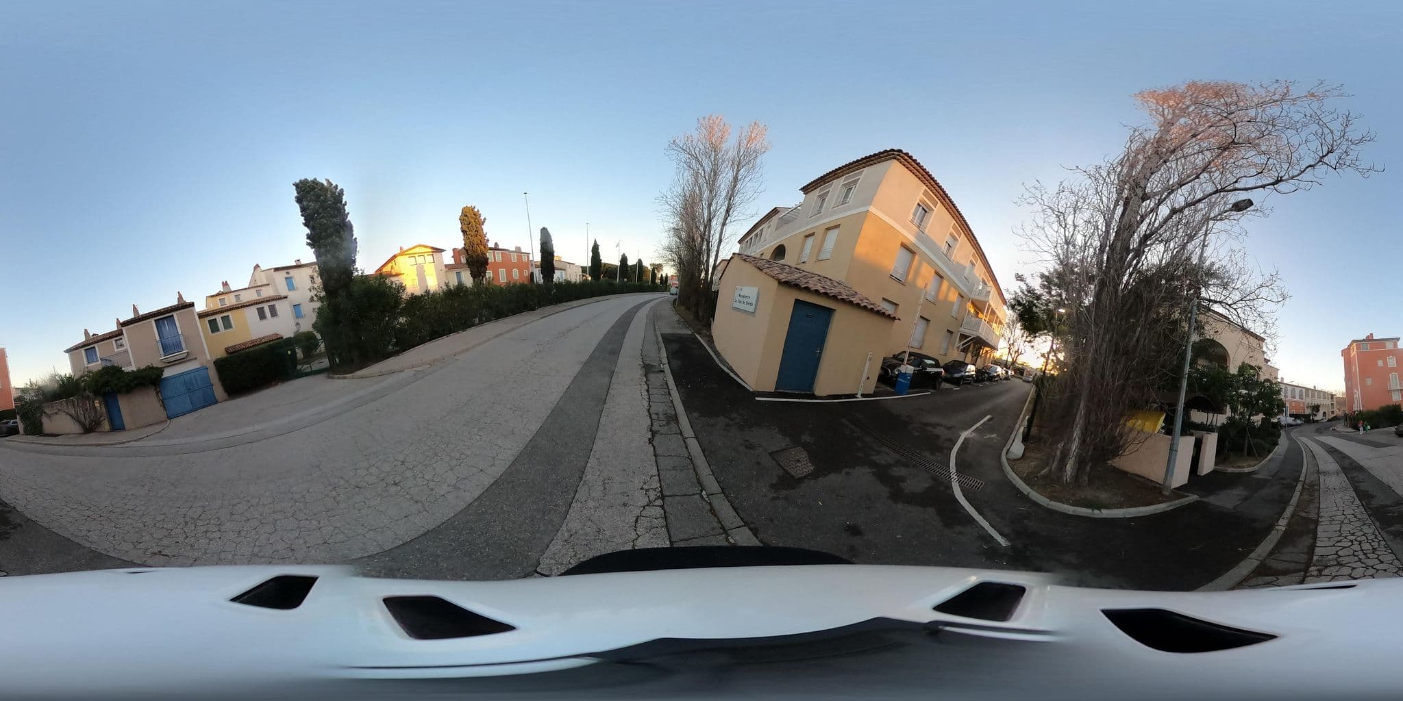 Street view near Azur Beach, Cogolin — © sogefi (CC BY-SA · Mapillary)