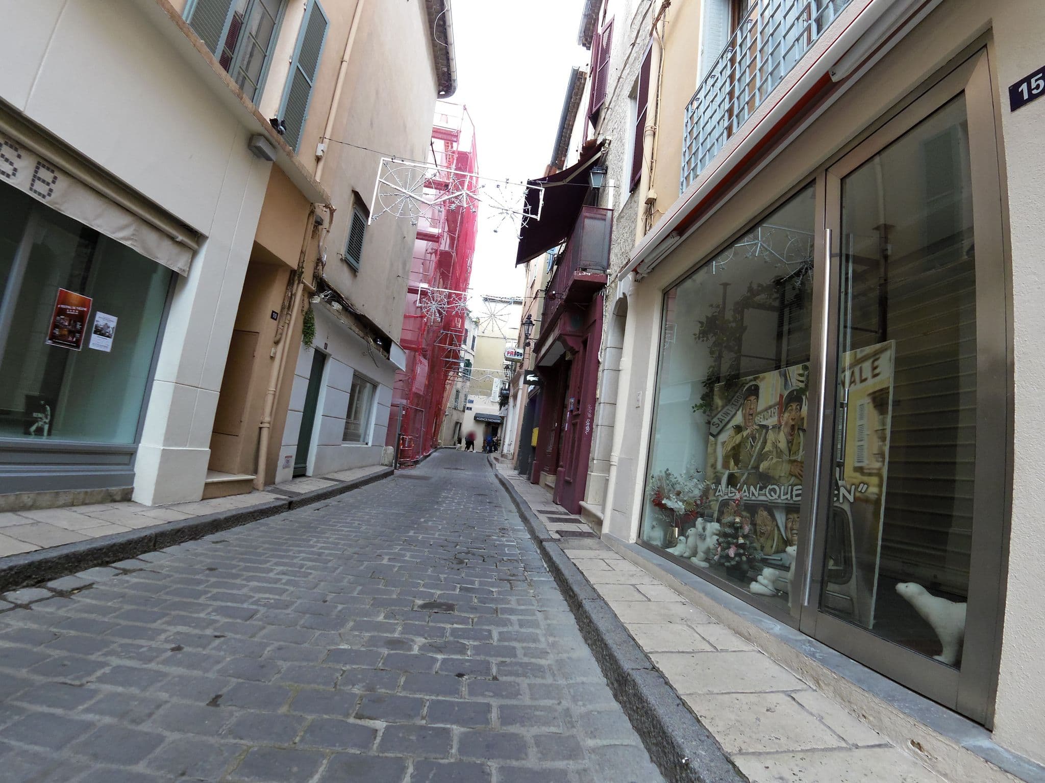 Street view near Anno 1542, Saint-Tropez — © marcuscalabresus (CC BY-SA · Mapillary)