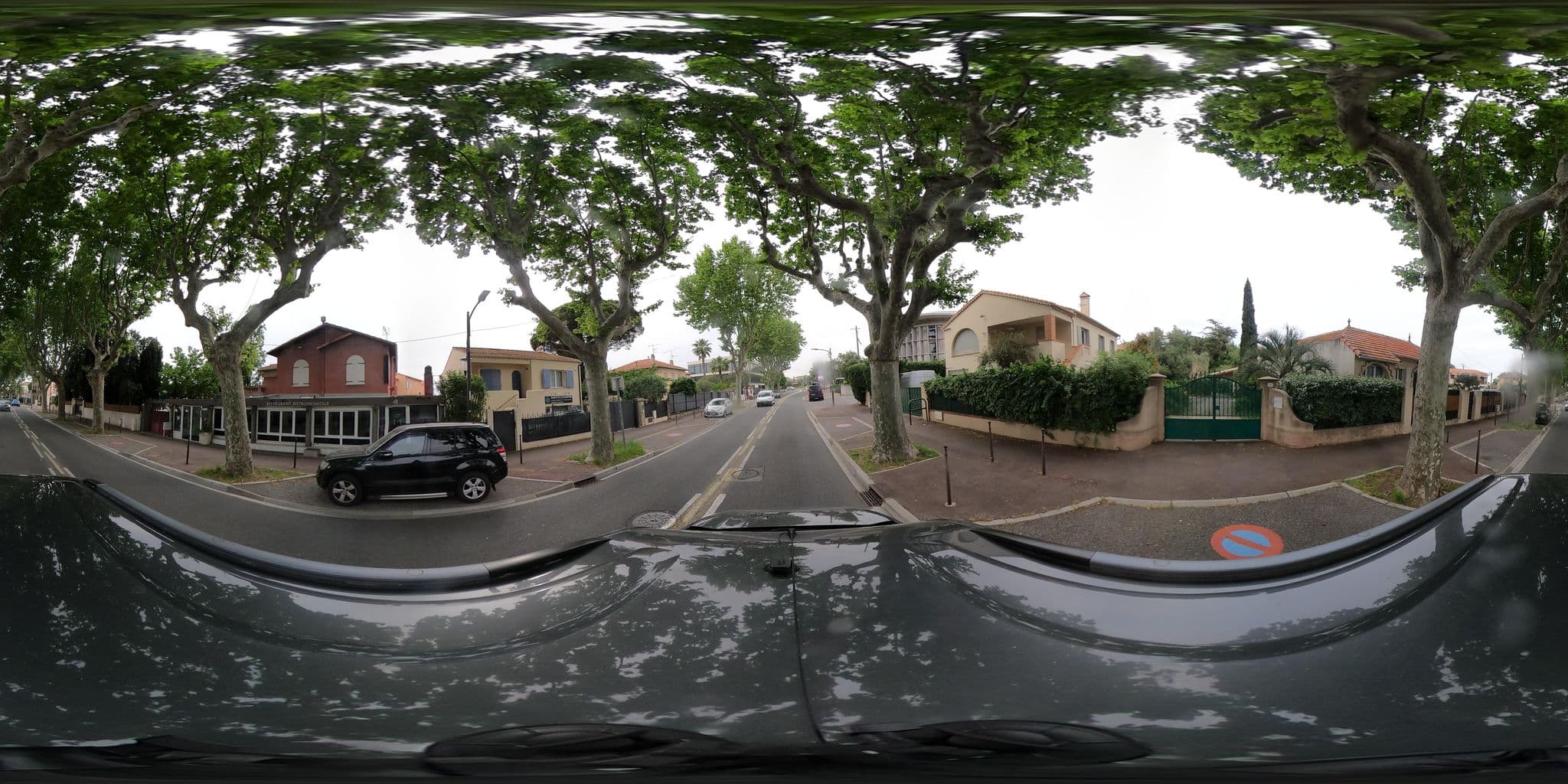 Street view near Le 126, Fréjus — © eric_s (CC BY-SA · Mapillary)