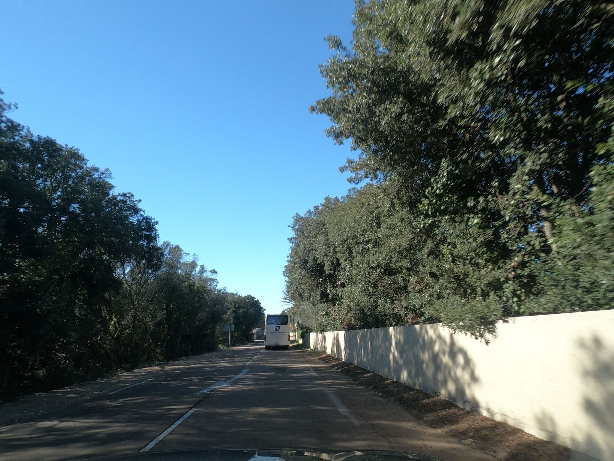 Street view near Perla di Macchia, Bonifacio — © canadarunner (CC BY-SA · Mapillary)