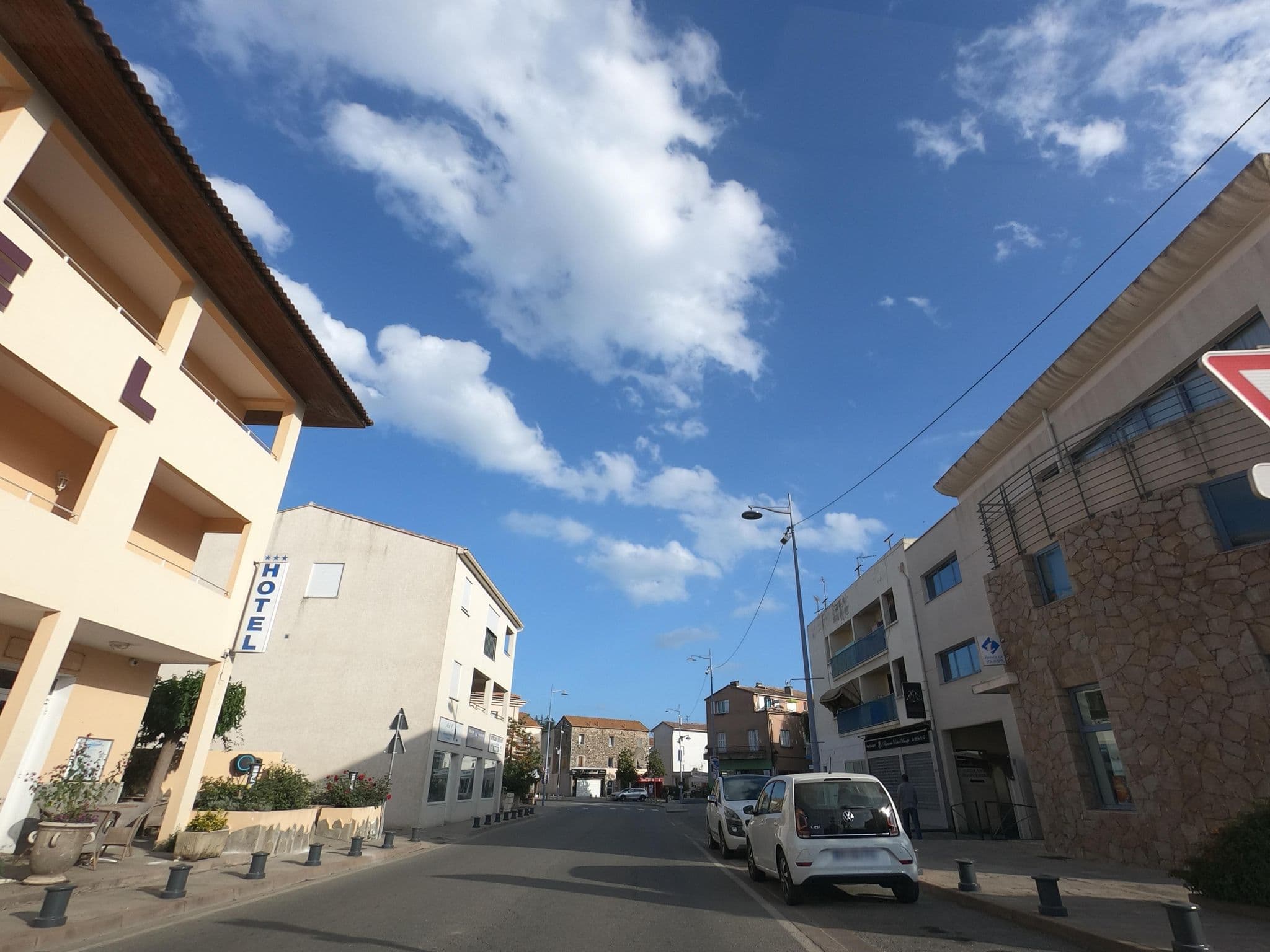Street view near Place Hotel De Ville, Ghisonaccia — © momix (CC BY-SA · Mapillary)