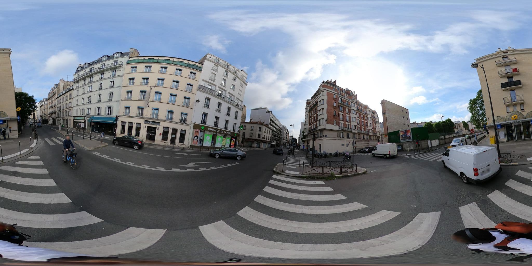 Street view near Hôtel Alyss, Paris 15 Vaugirard — © Harsake (CC BY-SA · Mapillary)