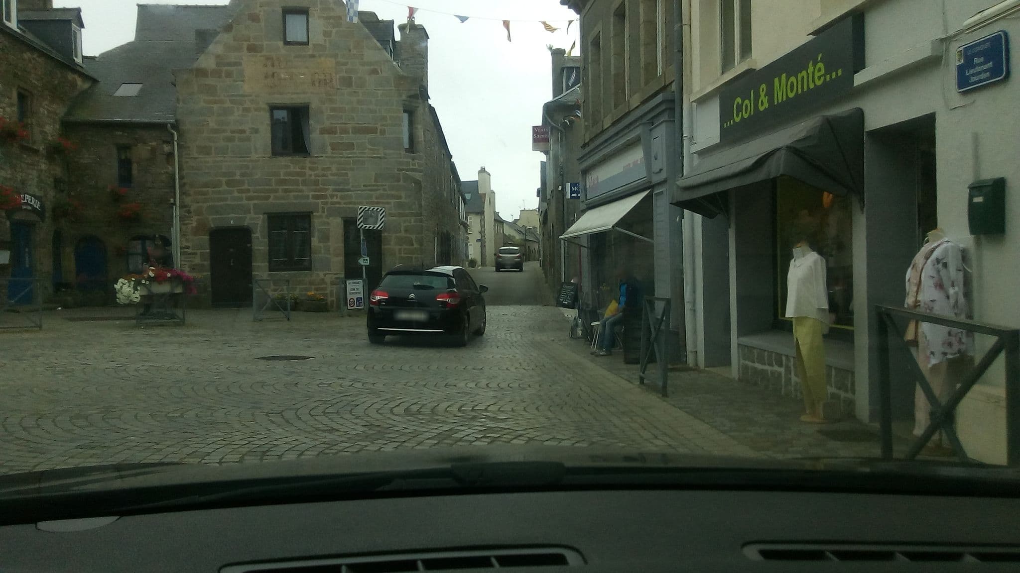Street view near La vinotière, Le Conquet — © cemcarfil (CC BY-SA · Mapillary)