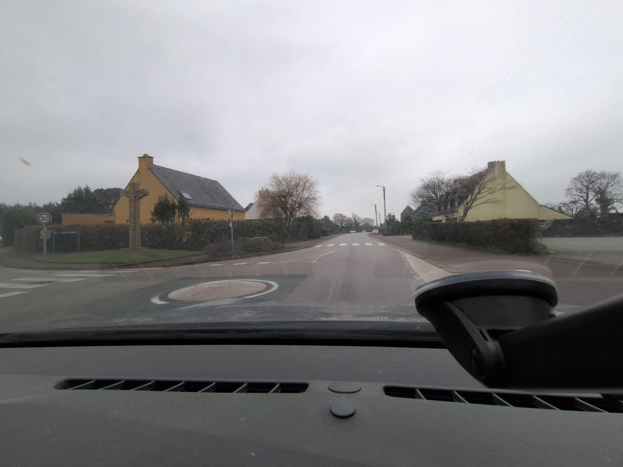 Street view near Hôtel Le Poulmic, Lanvéoc — © hautetension08 (CC BY-SA · Mapillary)