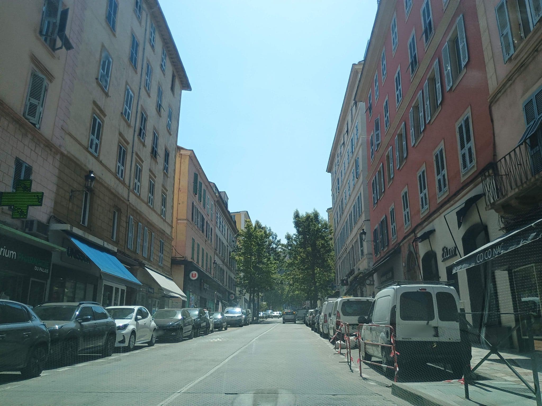Street view near Le Joli Pied-À-Terre, Bastia — © thetornado76 (CC BY-SA · Mapillary)
