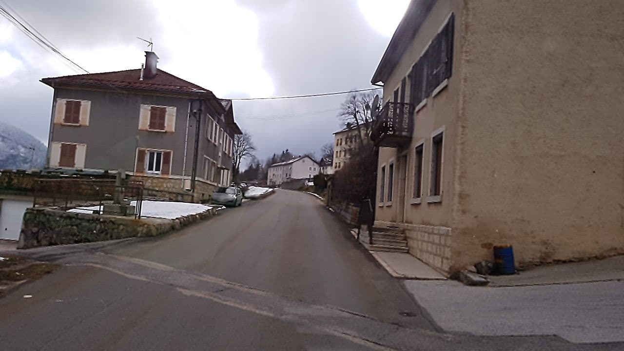 Street view near La Chandoline, Saint-Claude — © bernardvoyageur (CC BY-SA · Mapillary)