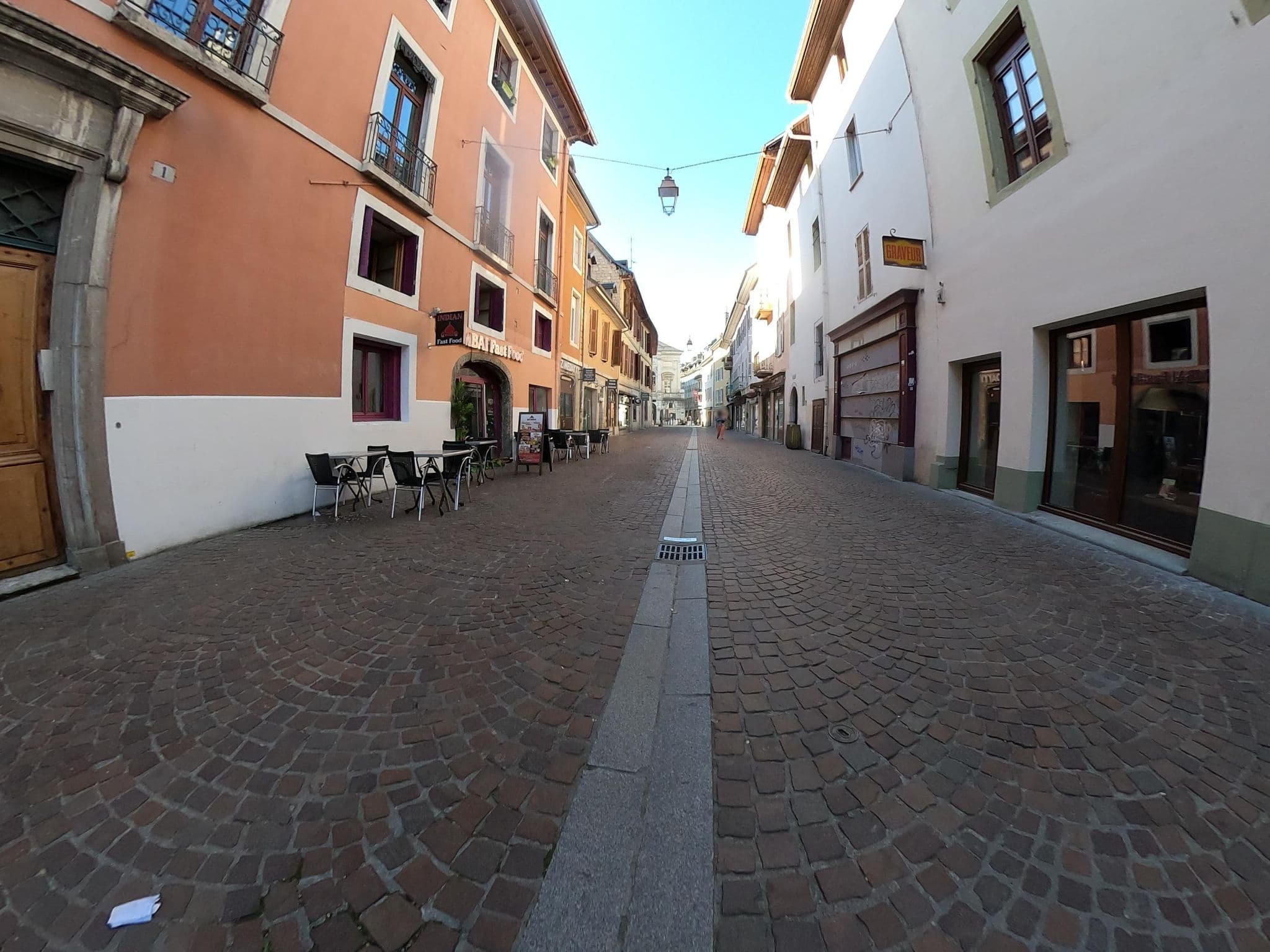 Street view near Best Hôtel, Chambéry — © eric_s (CC BY-SA · Mapillary)