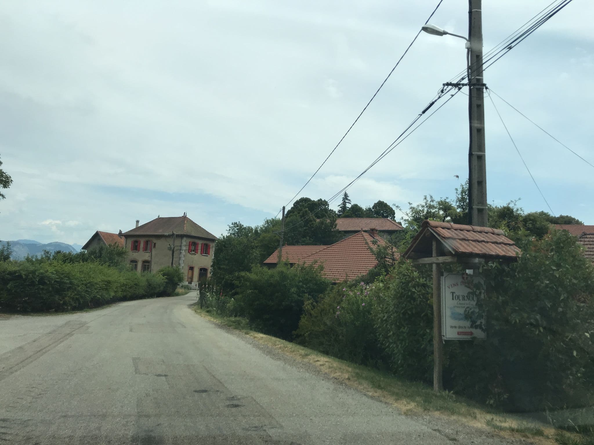 Street view near Logis au Pas de l'Alpette, Chapareillan — © pgiraud (CC BY-SA · Mapillary)
