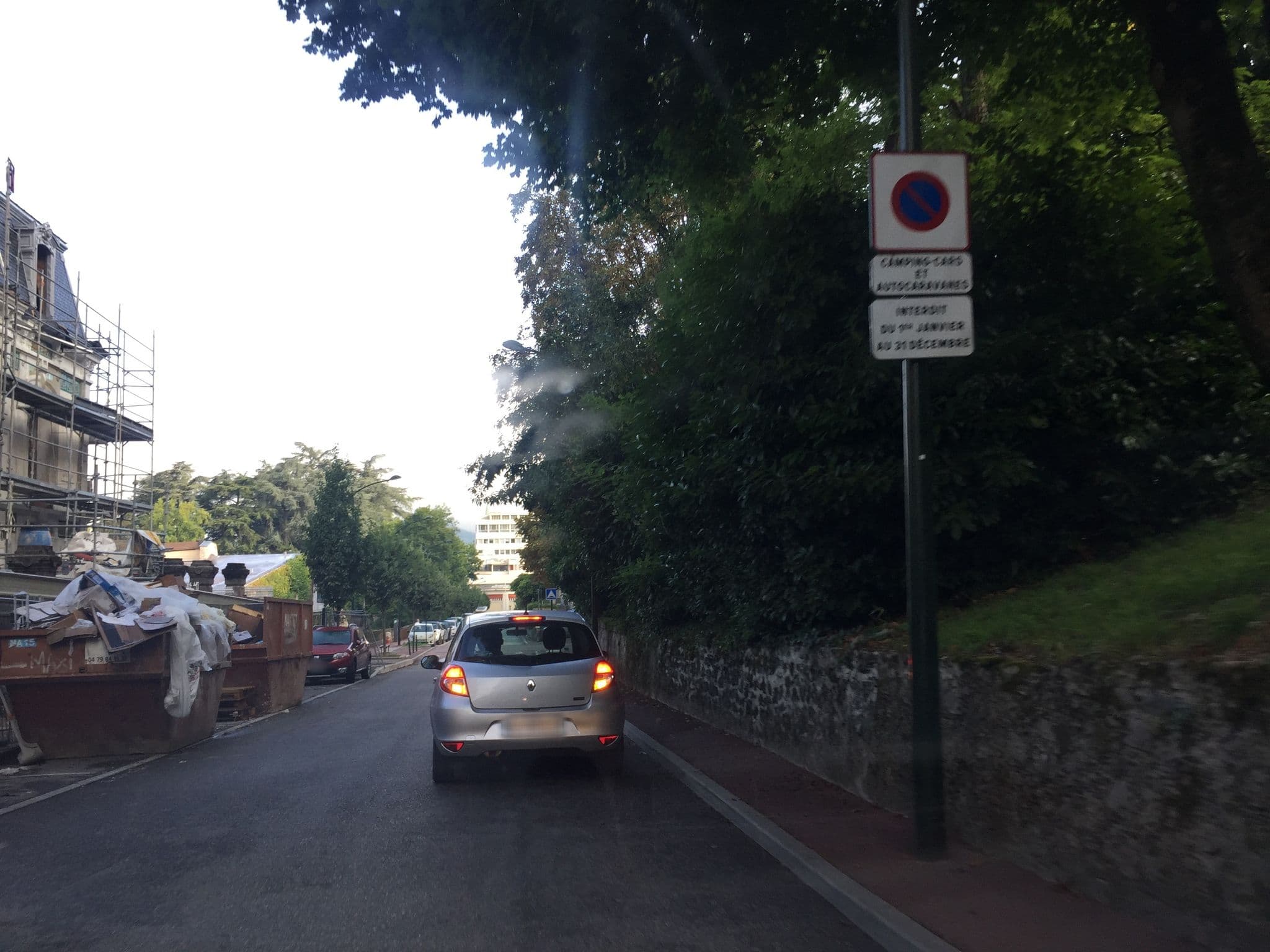 Street view near Villa Astay, Aix-les-Bains — © thepriben (CC BY-SA · Mapillary)