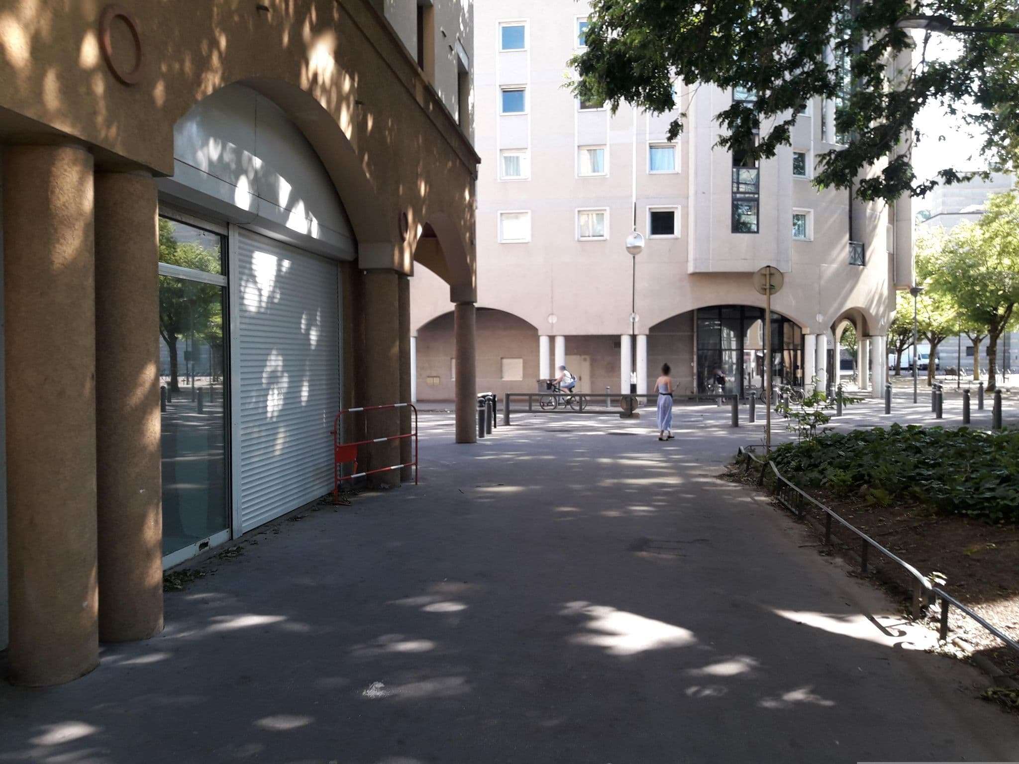 Street view near Resid and Co Residence Curial, Chambéry — © eric_s (CC BY-SA · Mapillary)