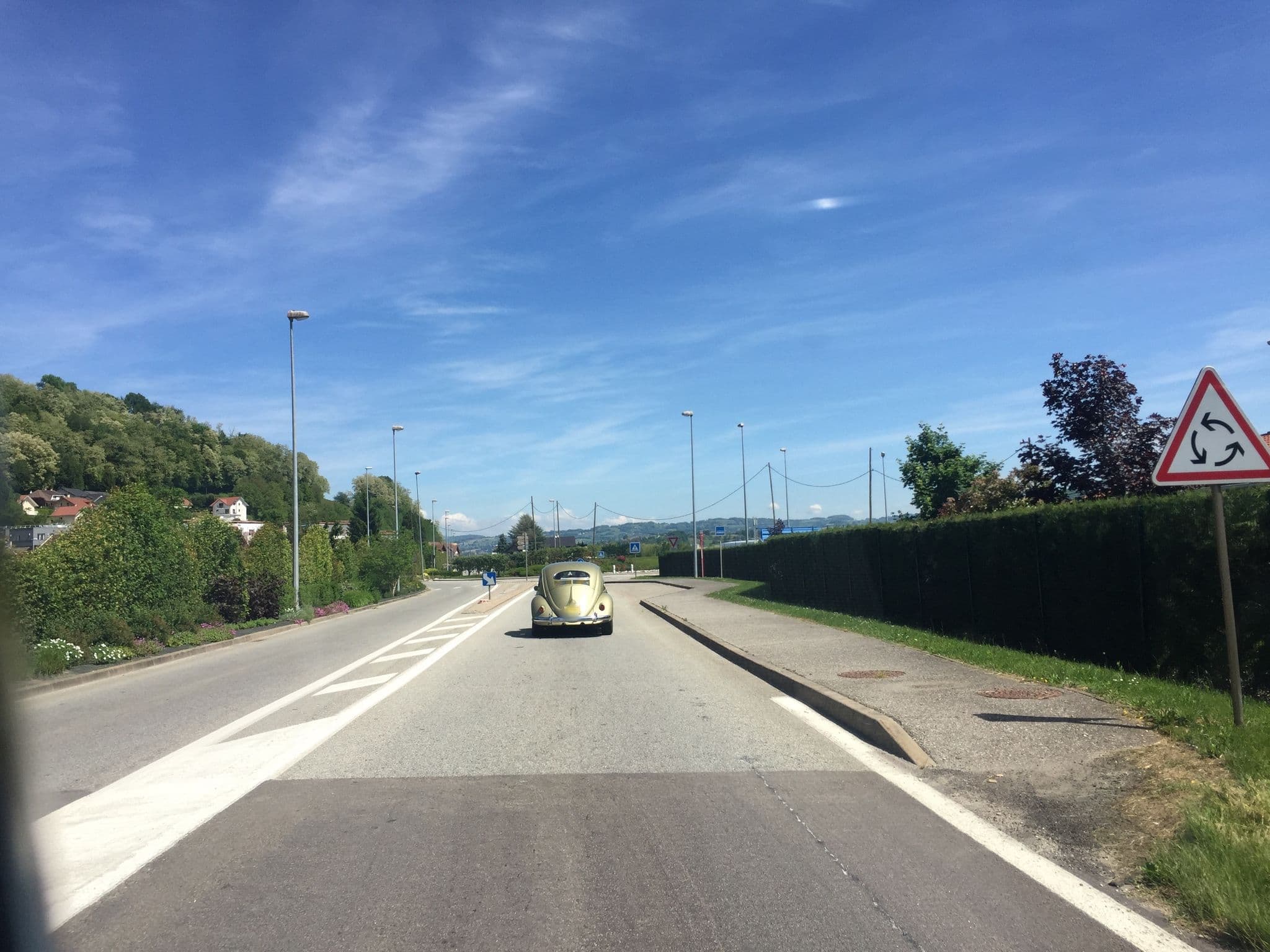 Street view near Couett' Hôtel, Rumilly — © pgiraud (CC BY-SA · Mapillary)