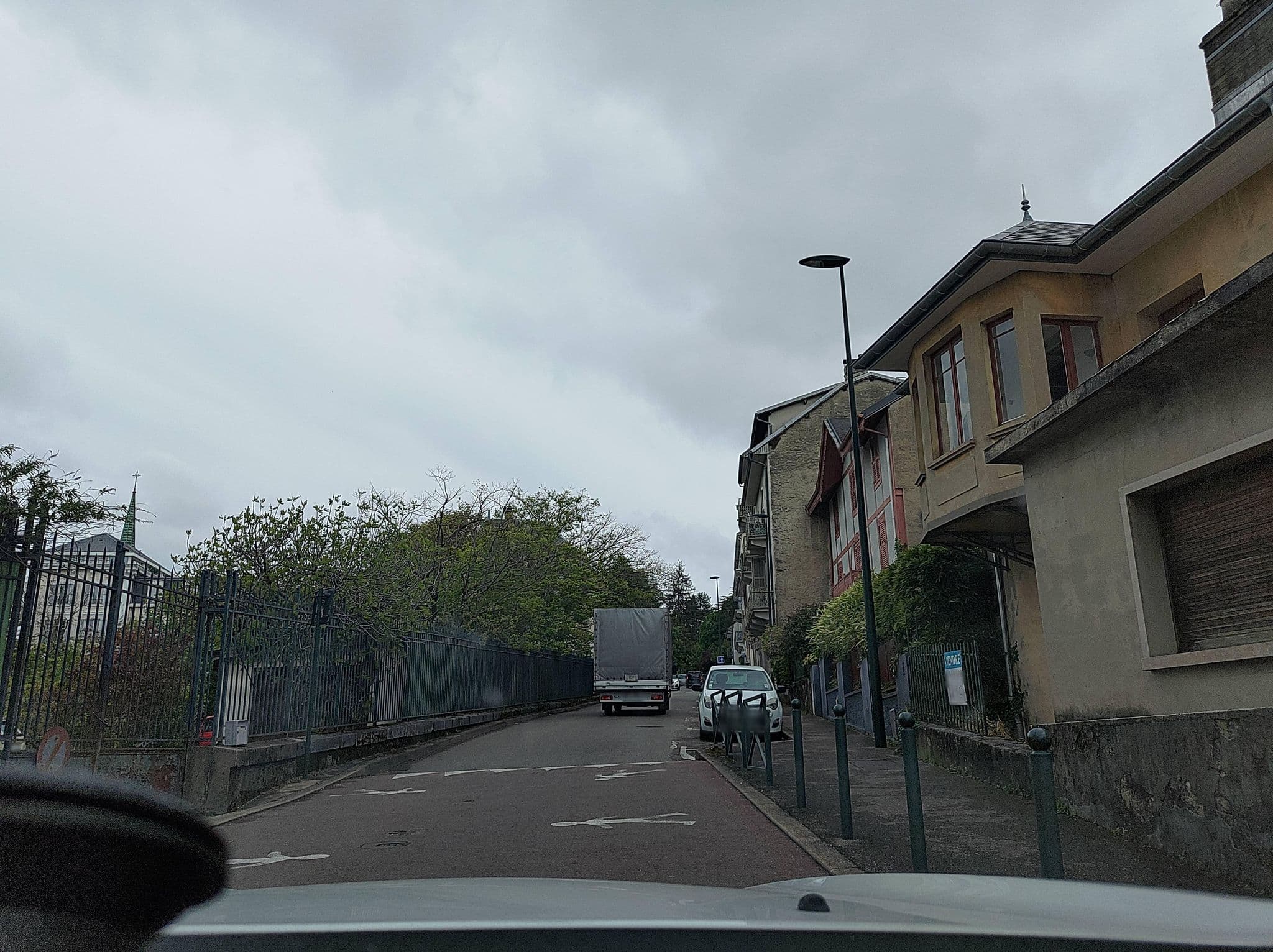 Street view near Le Petit Hôtel, Aix-les-Bains — © MatthieuF4FNE (CC BY-SA · Mapillary)