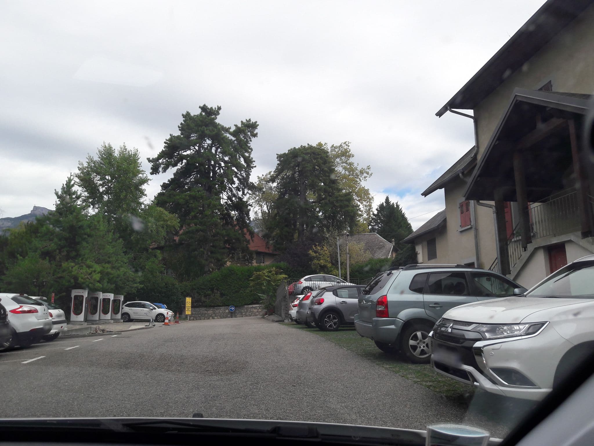 Street view near Altedia Hotel Chambery, Barberaz — © alexmodesto73 (CC BY-SA · Mapillary)