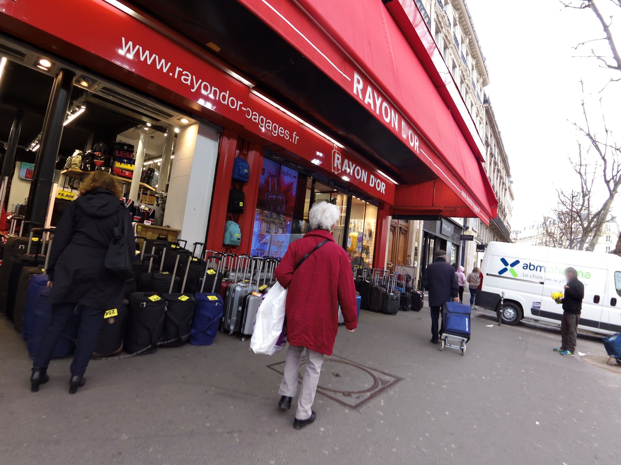 Street view near Paris Bruxelles, Paris 03 Temple — © zors1843 (CC BY-SA · Mapillary)