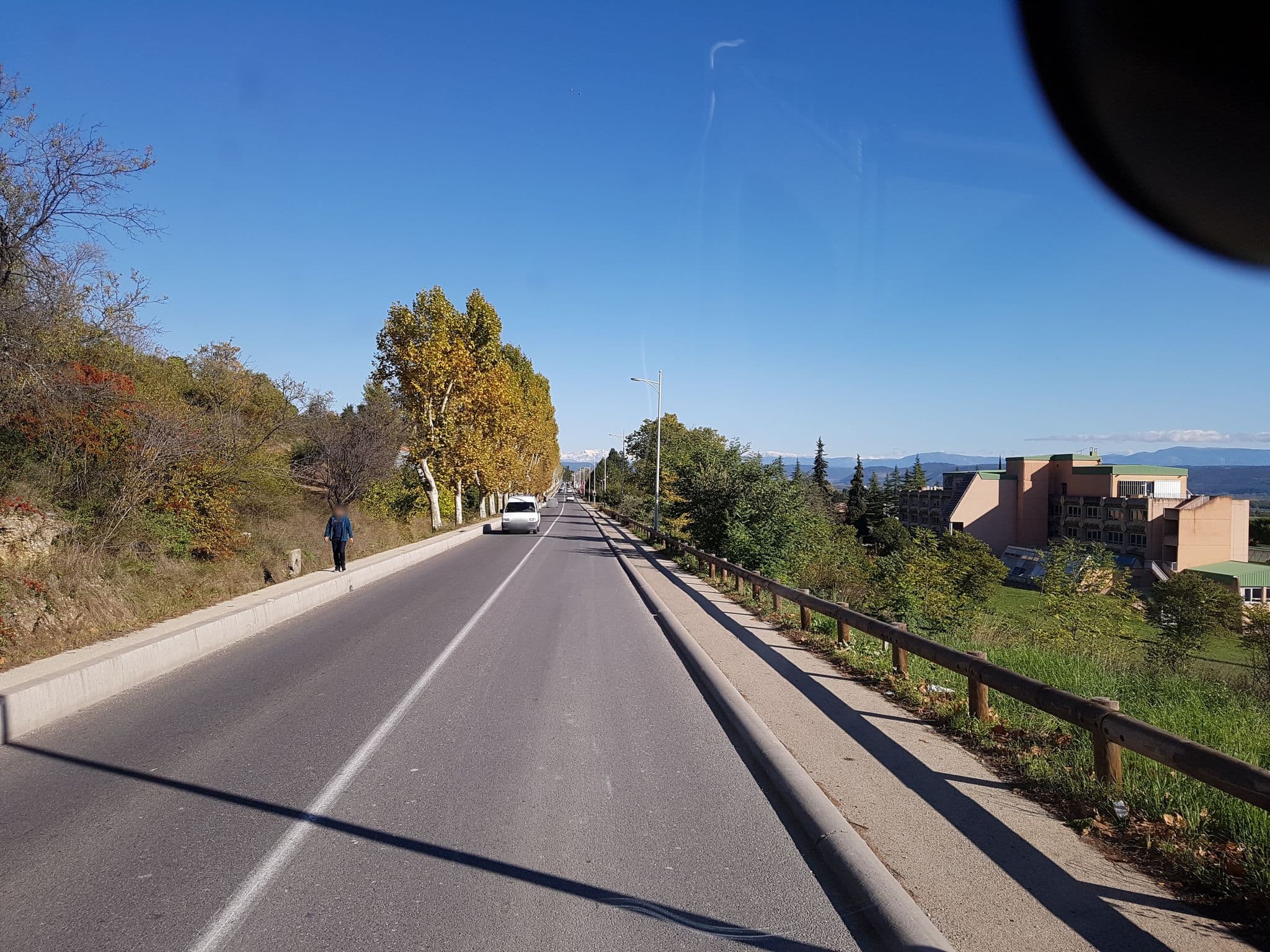 Street view near Campanile Manosque, Manosque — © bernardvoyageur (CC BY-SA · Mapillary)