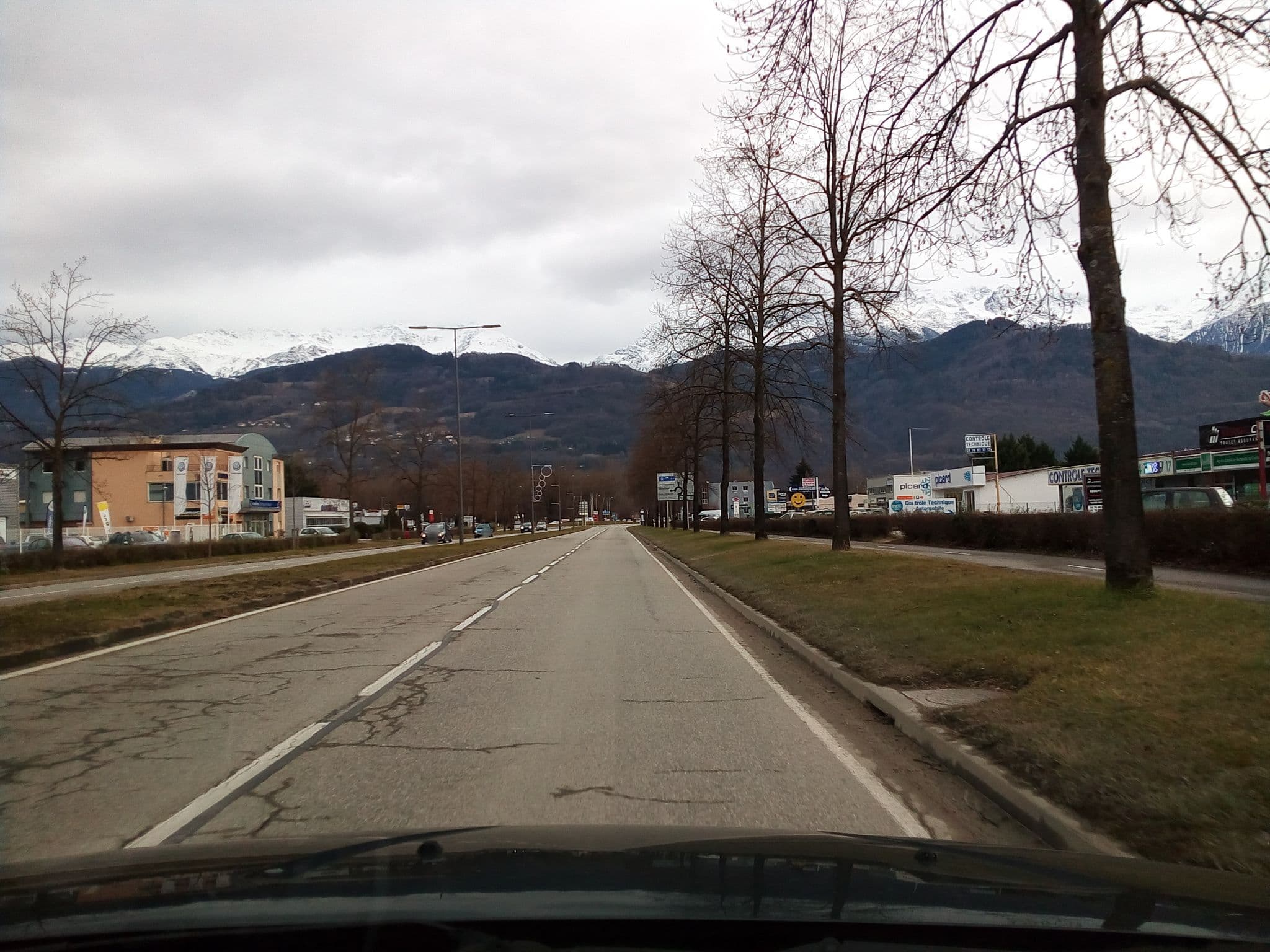 Street view near HDC HÔTEL BRASSERIE, Crolles — © eric_s (CC BY-SA · Mapillary)