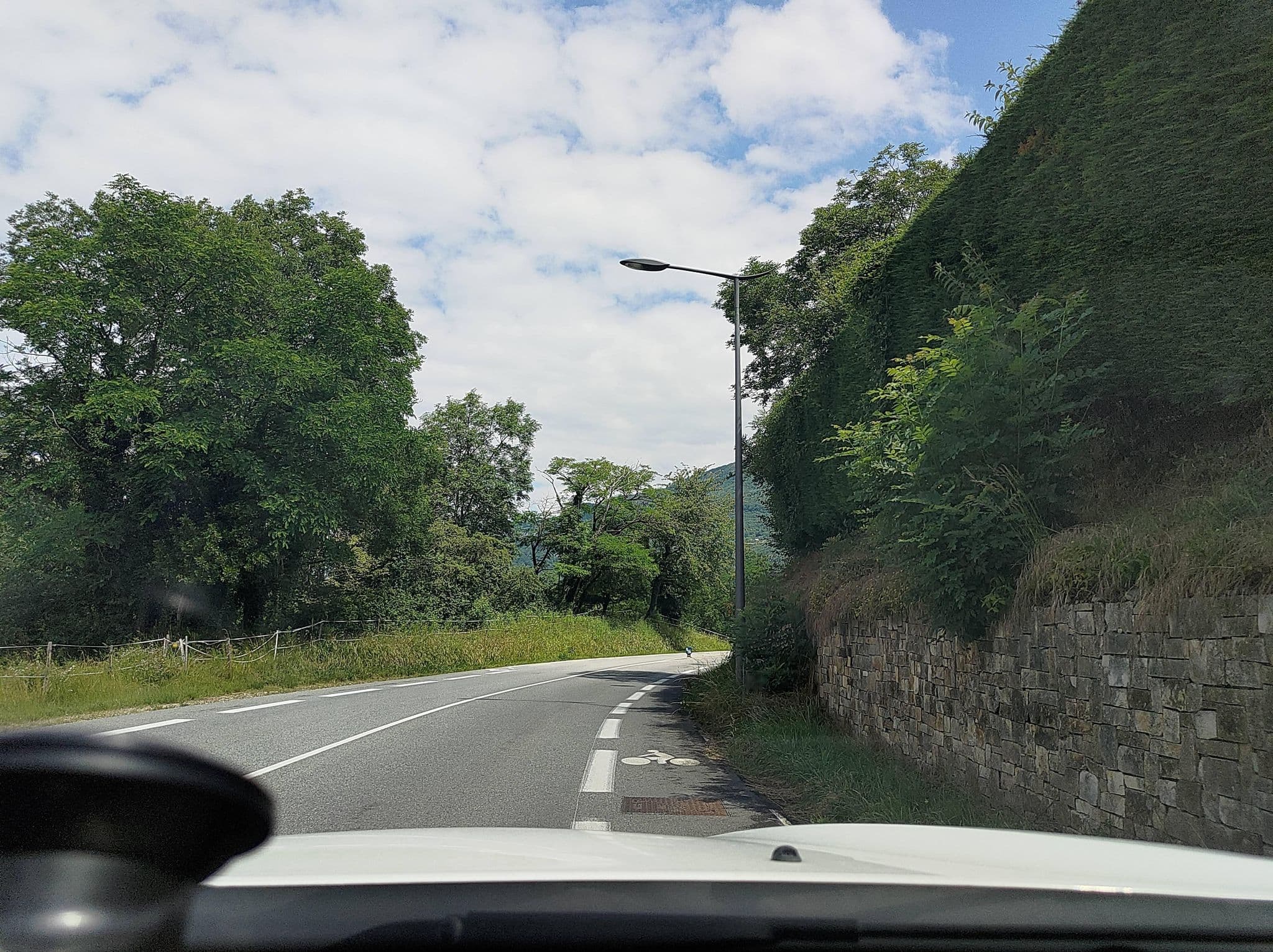 Street view near Au Petit Nice, Brison-Saint-Innocent — © MatthieuF4FNE (CC BY-SA · Mapillary)