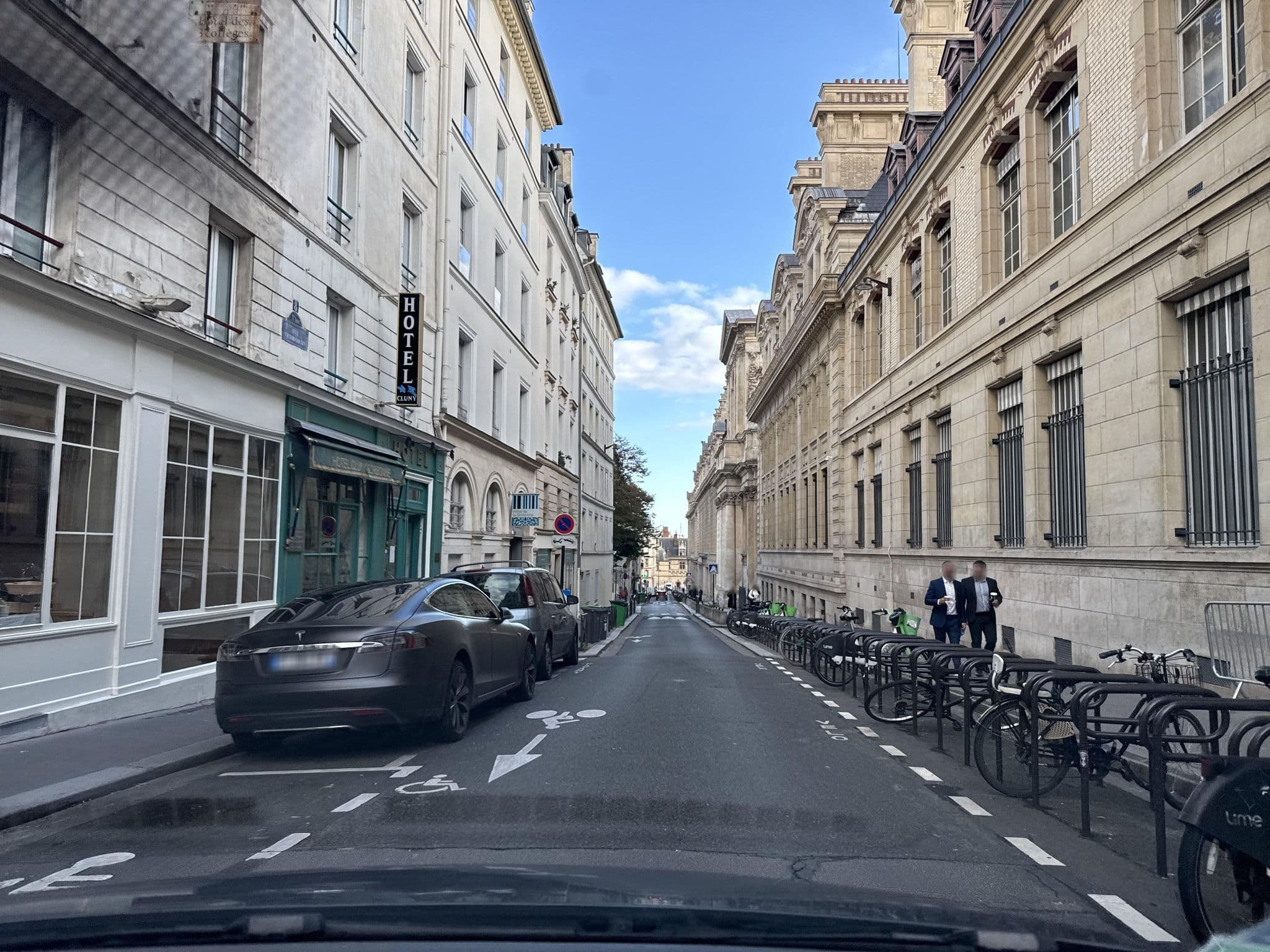 Street view near French Theory, Paris 05 Panthéon — © jerome92370 (CC BY-SA · Mapillary)