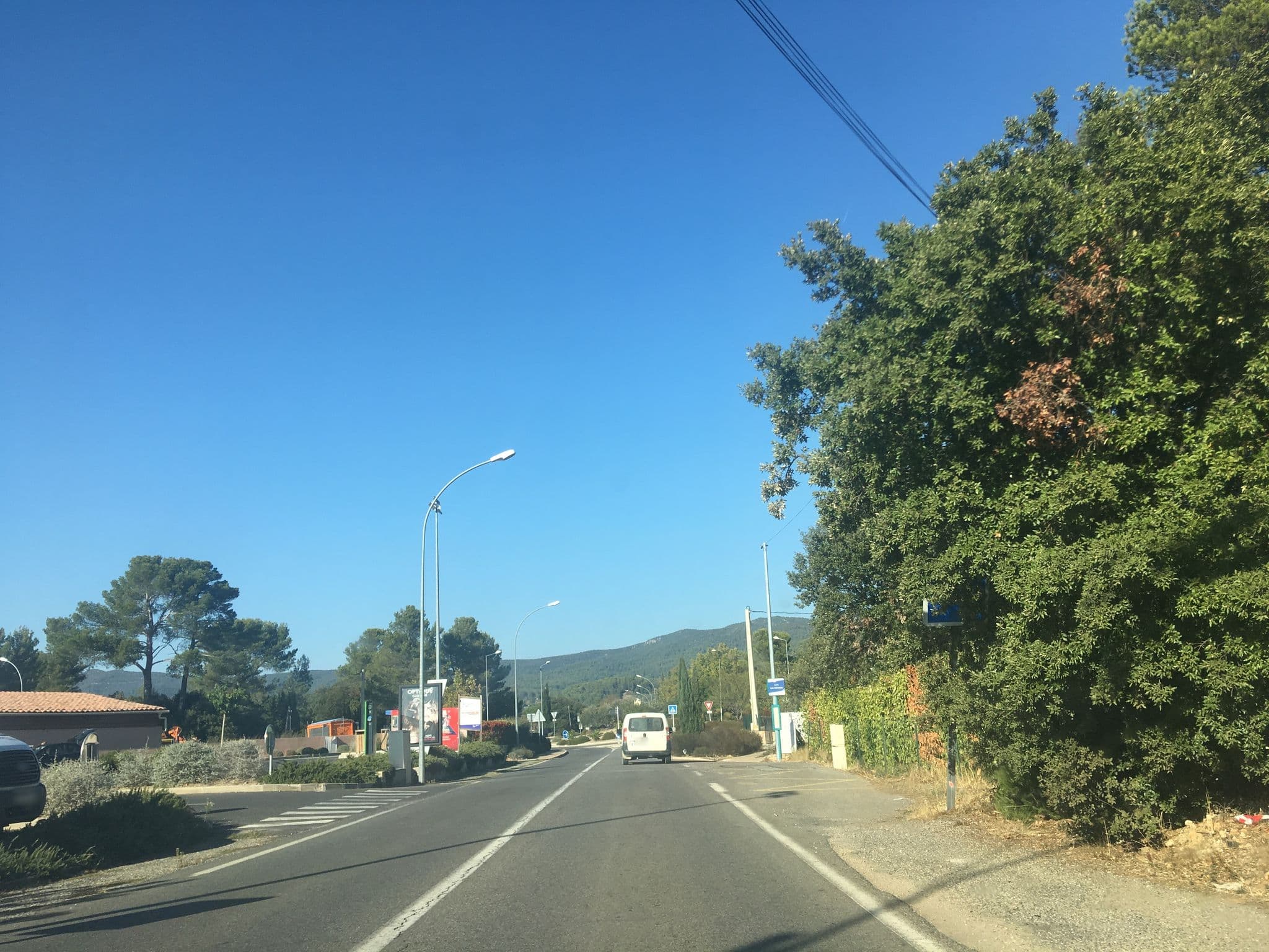 Street view near Le Diamant Noir, Aups — © phjarry (CC BY-SA · Mapillary)