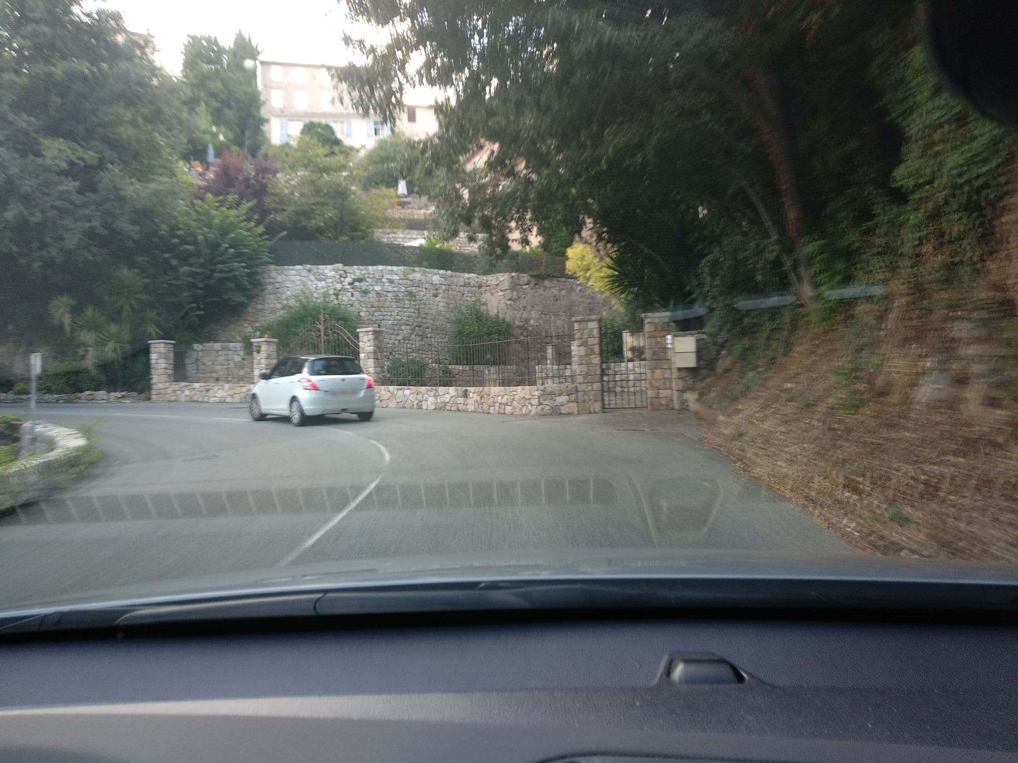 Street view near La Soleillade, Spéracèdes — © palimpseste (CC BY-SA · Mapillary)