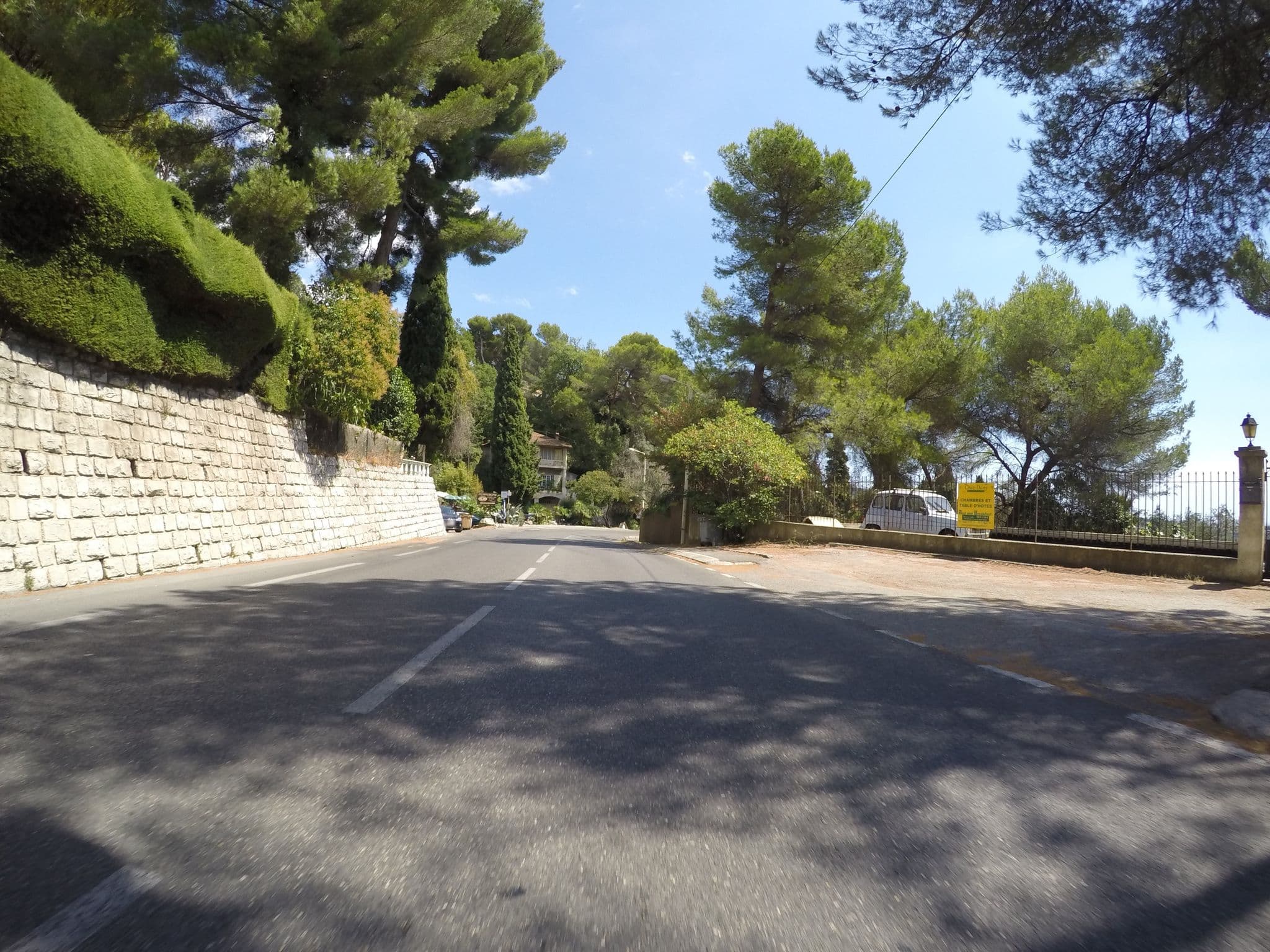 Street view near Chez Dany, Mougins — © jesolem (CC BY-SA · Mapillary)
