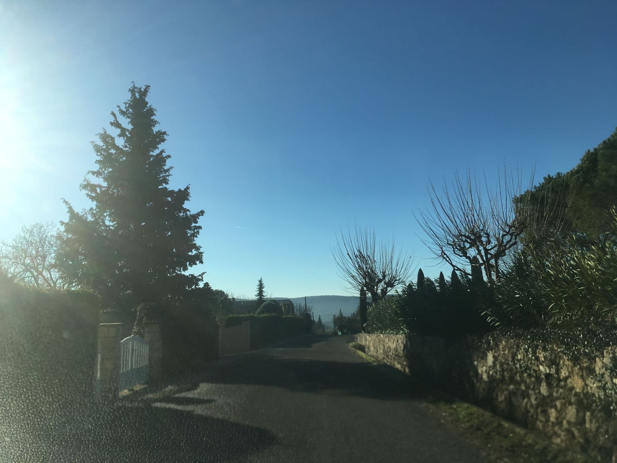 Street view near L'Atelier de Cupidon, Villecroze — © phjarry (CC BY-SA · Mapillary)