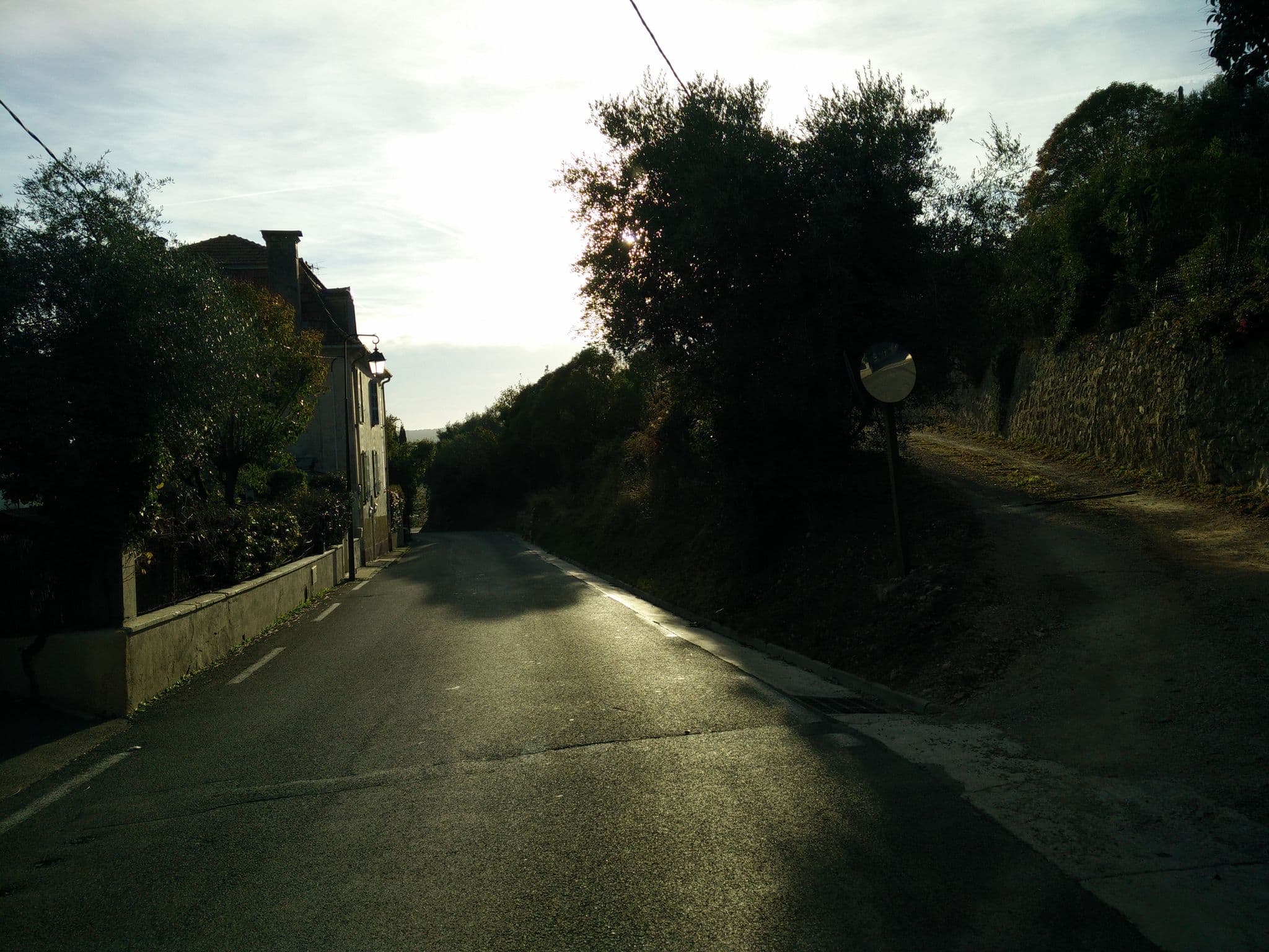 Street view near Résidence Vacances Bleues le Château de Camiole, Callian — © joostjakob (CC BY-SA · Mapillary)