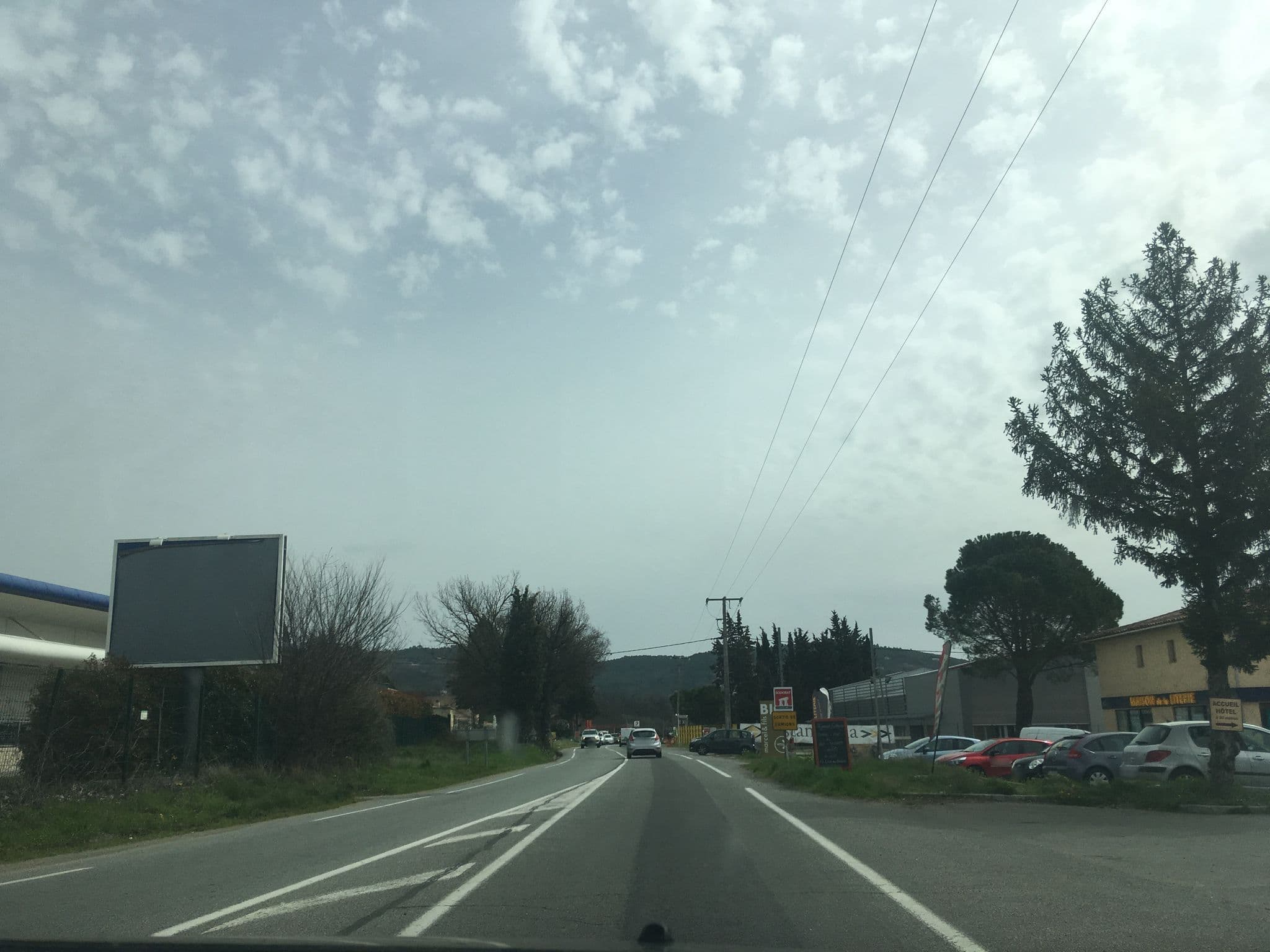 Street view near Le Relais Du Lac, Montauroux — © phjarry (CC BY-SA · Mapillary)