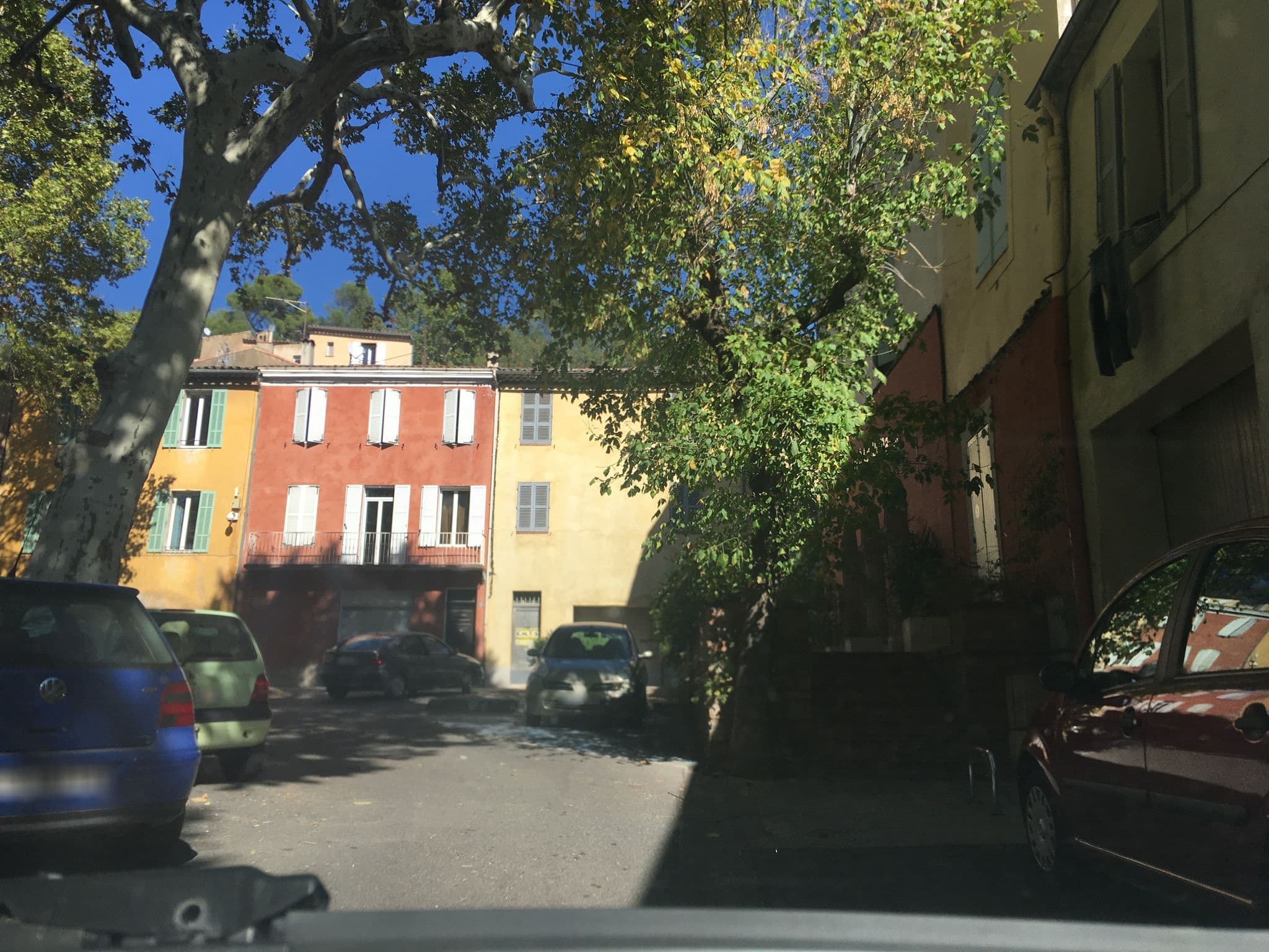 Street view near Le Relais de la Belle Epoque, Salernes — © phjarry (CC BY-SA · Mapillary)