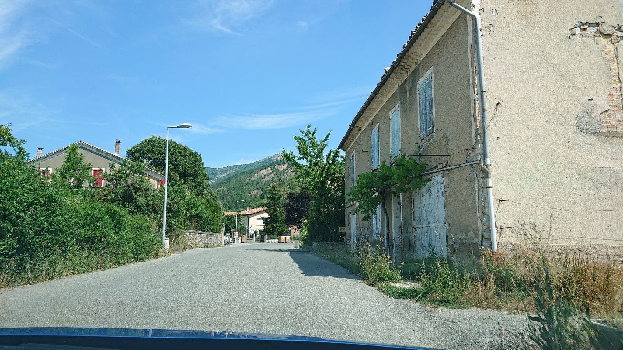 Street view near SCI Maison Saint Georges, Tallard — © remonet (CC BY-SA · Mapillary)