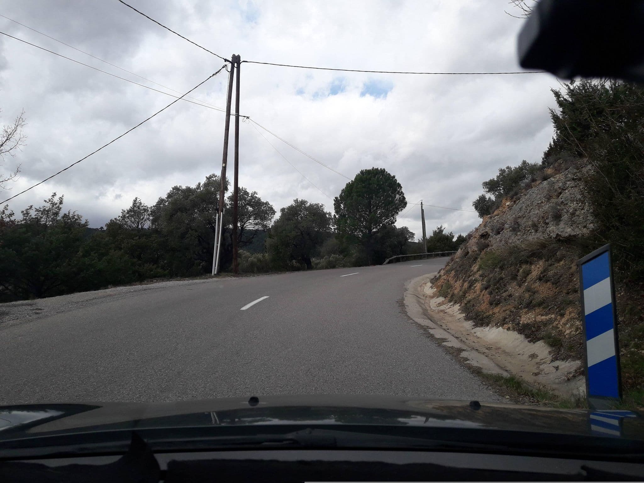 Street view near Les Oliviers, Riez — © eric_s (CC BY-SA · Mapillary)