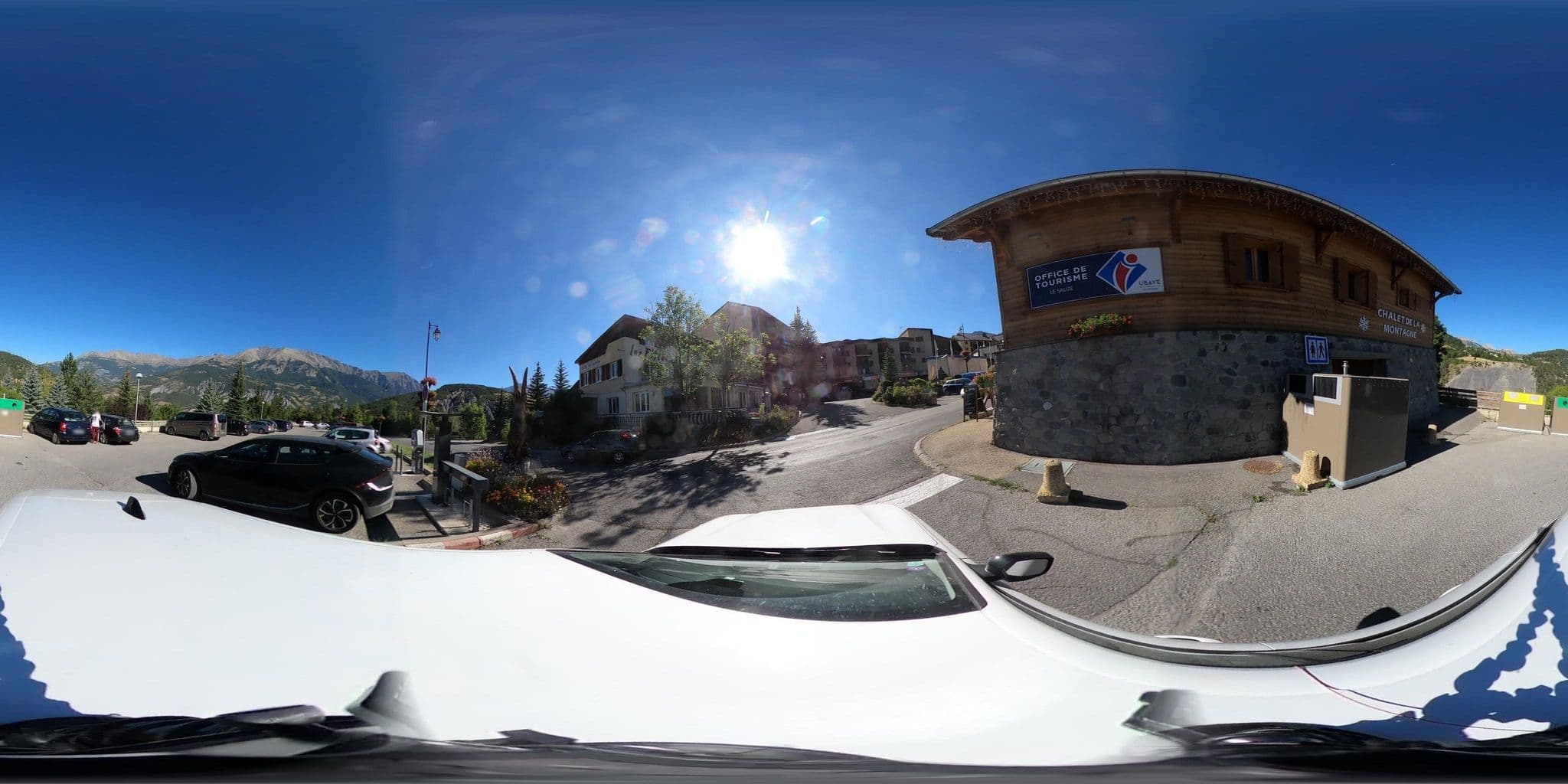 Street view near Grande Chaume B 101, Barcelonnette — © arteragence (CC BY-SA · Mapillary)