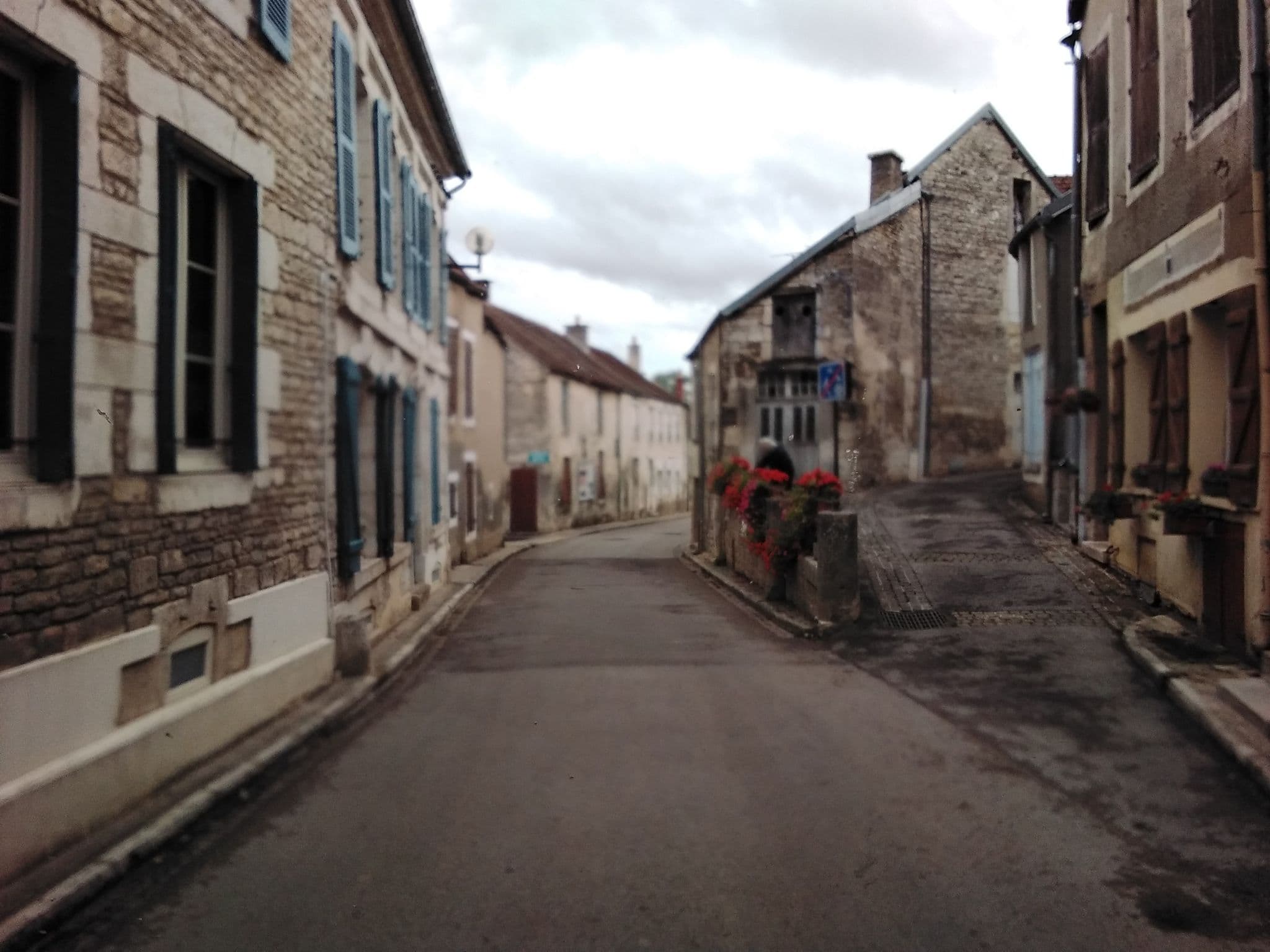 Street view near Le Marius, Les Riceys — © mprins (CC BY-SA · Mapillary)