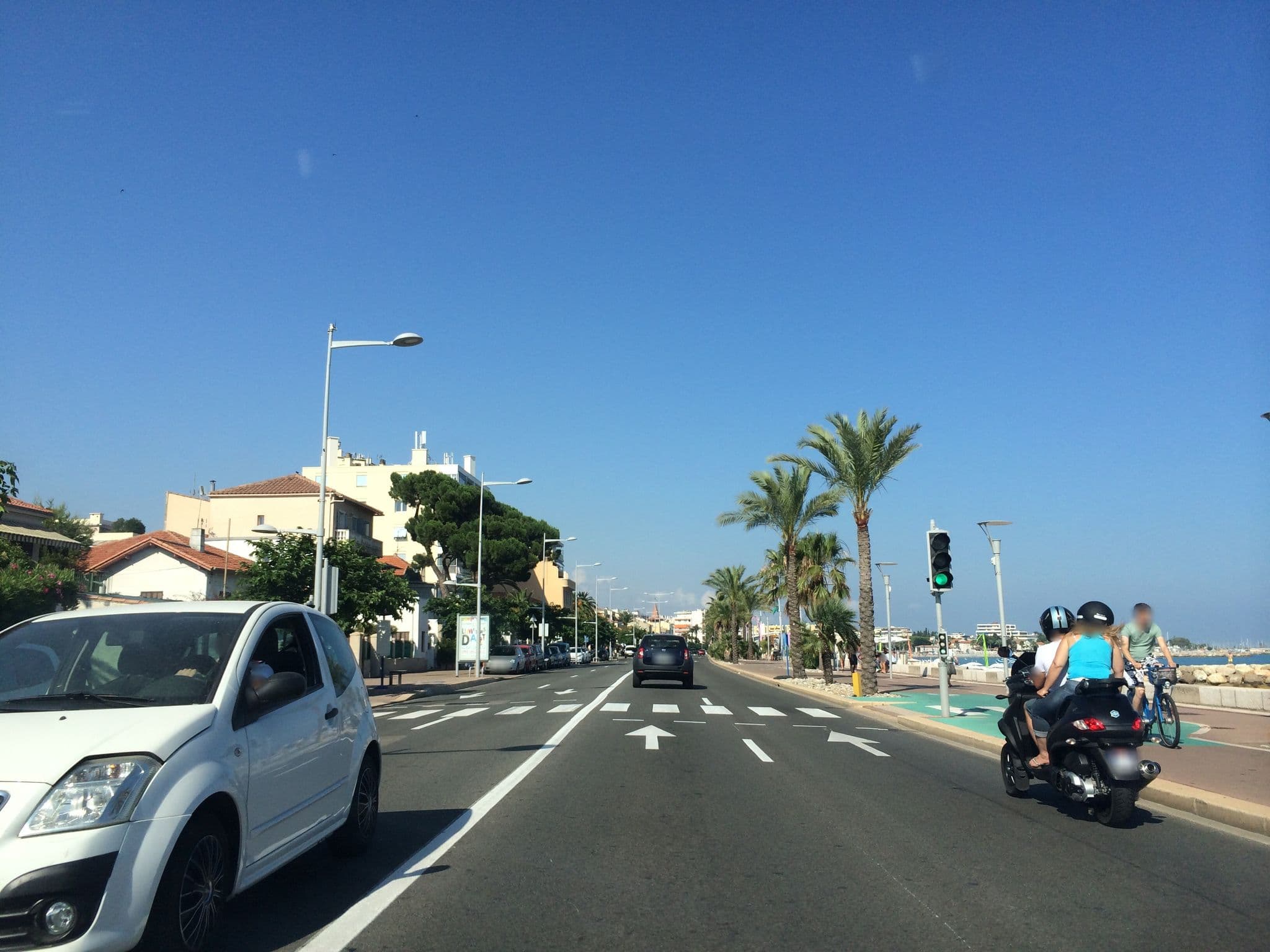 Street view near La Maison du Pêcheur, Cagnes-sur-Mer — © jesolem (CC BY-SA · Mapillary)