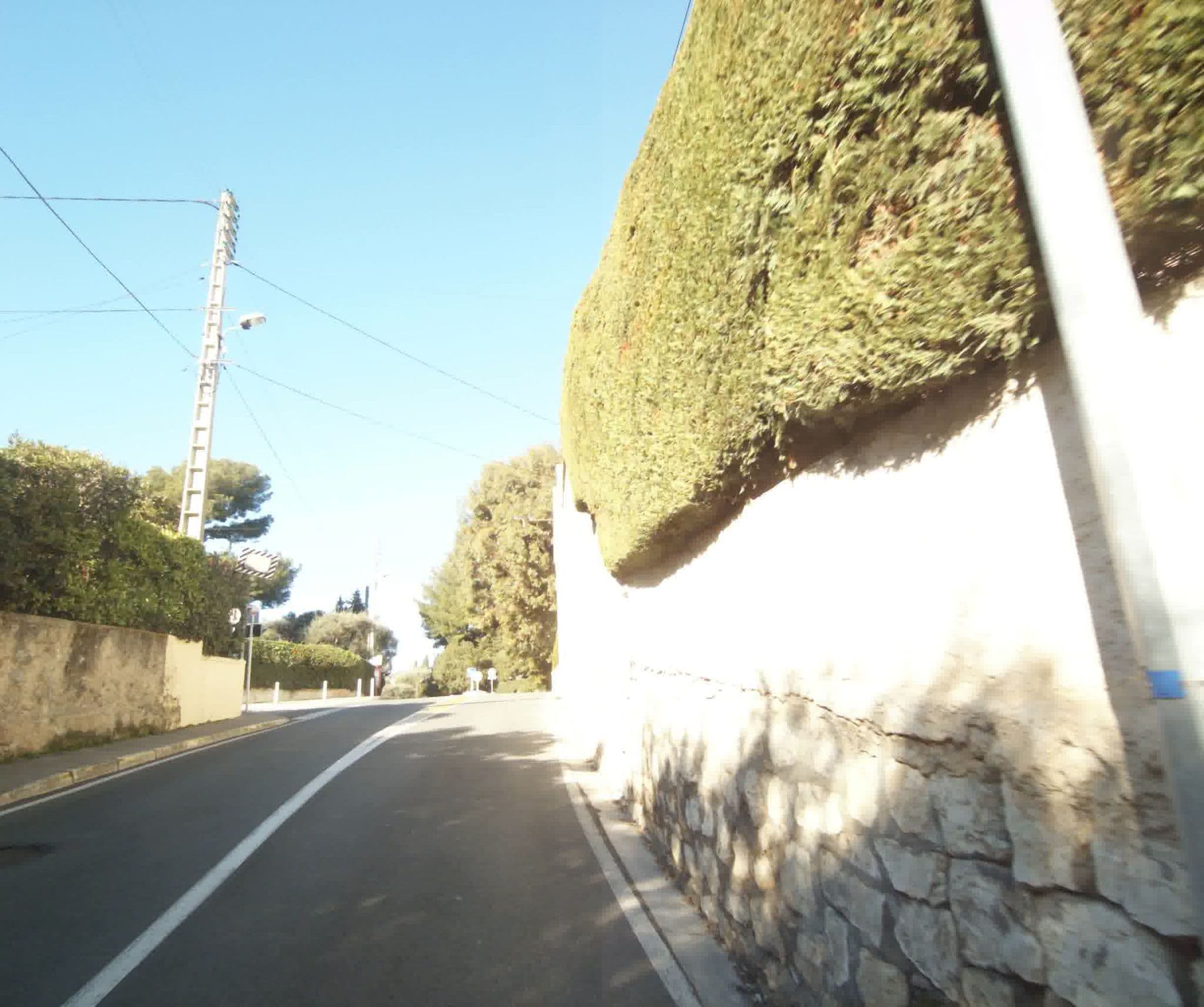 Street view near Chalet des Alpes, Antibes — © sogefi (CC BY-SA · Mapillary)