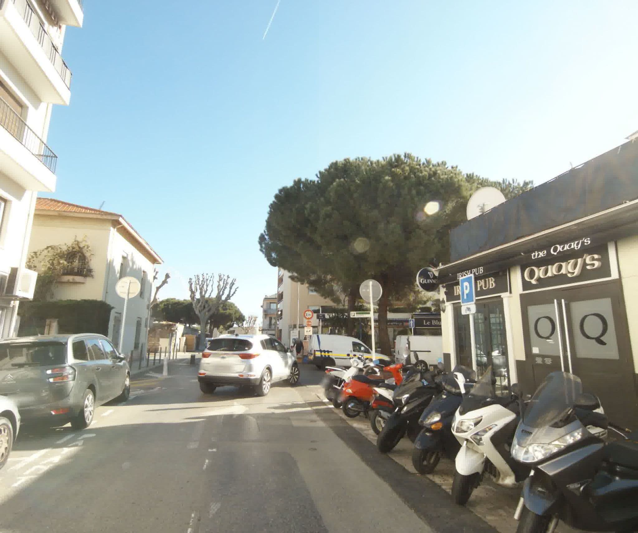Street view near Magnifique 3 P AVEC BALCON VUE PROXIMITE PLAGE, Antibes — © sogefi (CC BY-SA · Mapillary)