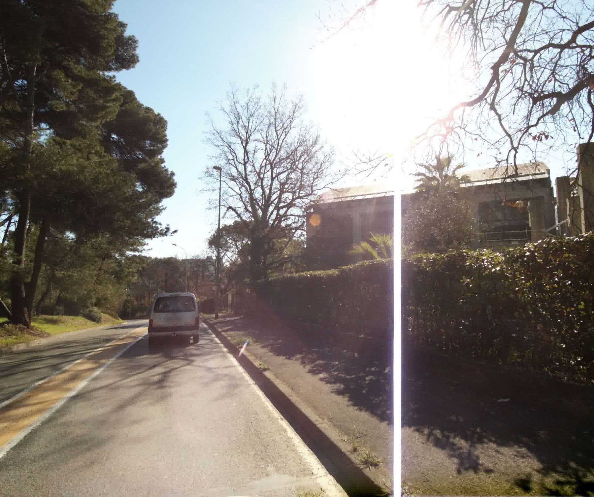 Street view near Hôtel Restaurant Kyriad, Biot — © sogefi (CC BY-SA · Mapillary)